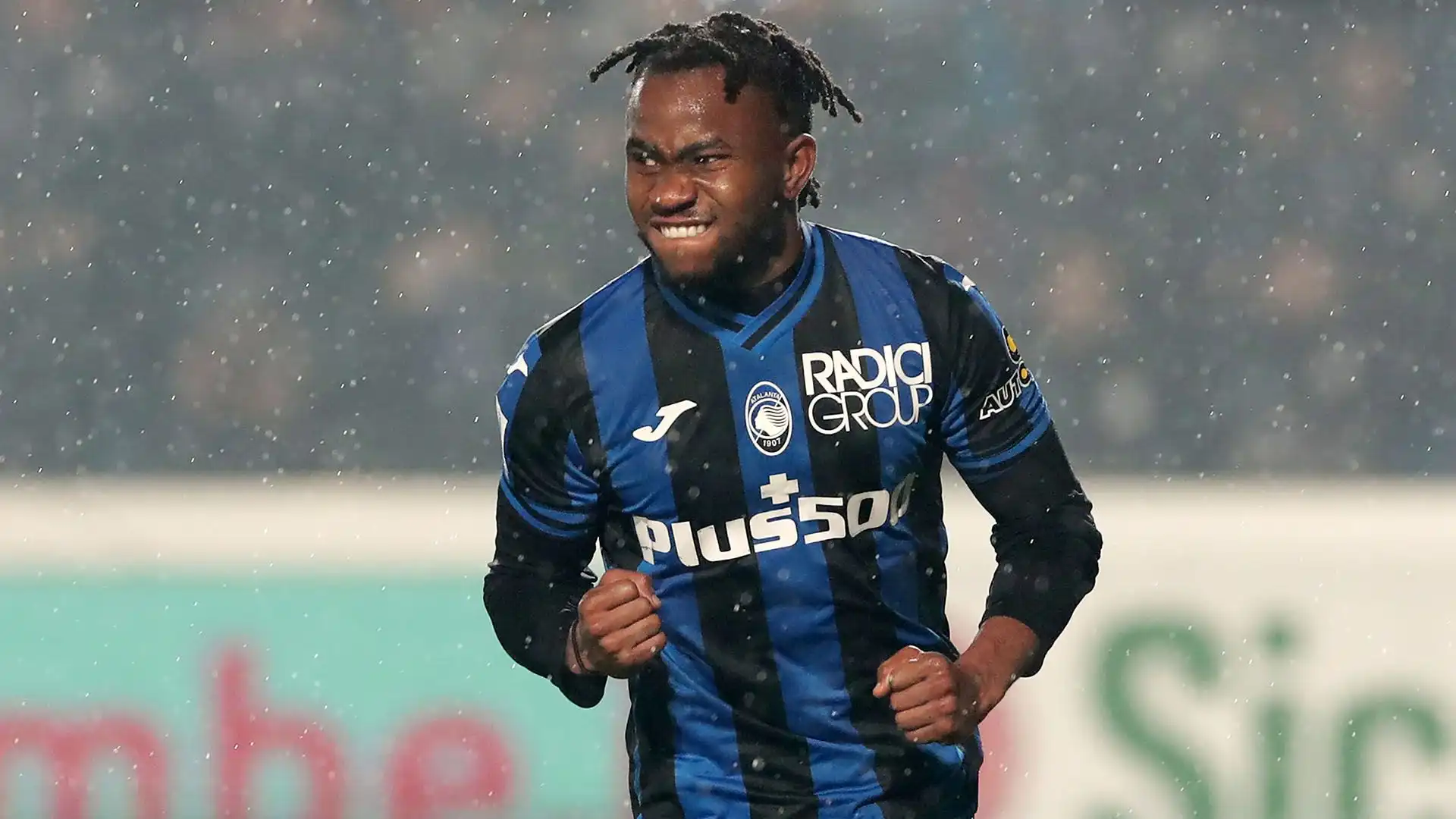 Il velocissimo nigeriano ha un contratto con l'Atalanta fino al 2026 e vale 40 milioni di euro