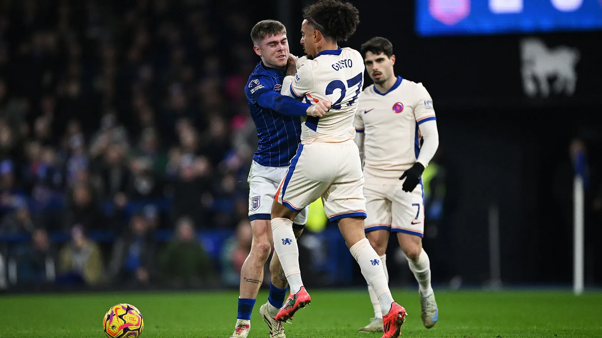 I due campioni si sono innervositi durante Ipswich Town-Chelsea