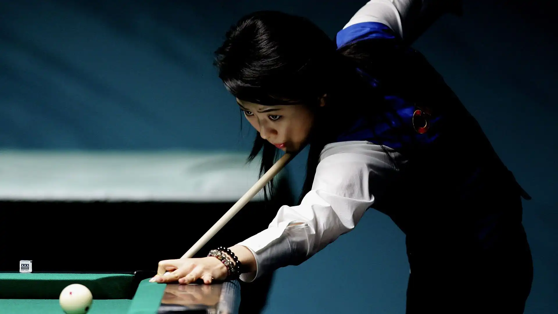 E' stata la prima giocatrice cinese a competere a tempo pieno nel WPBA Tour, e con successo