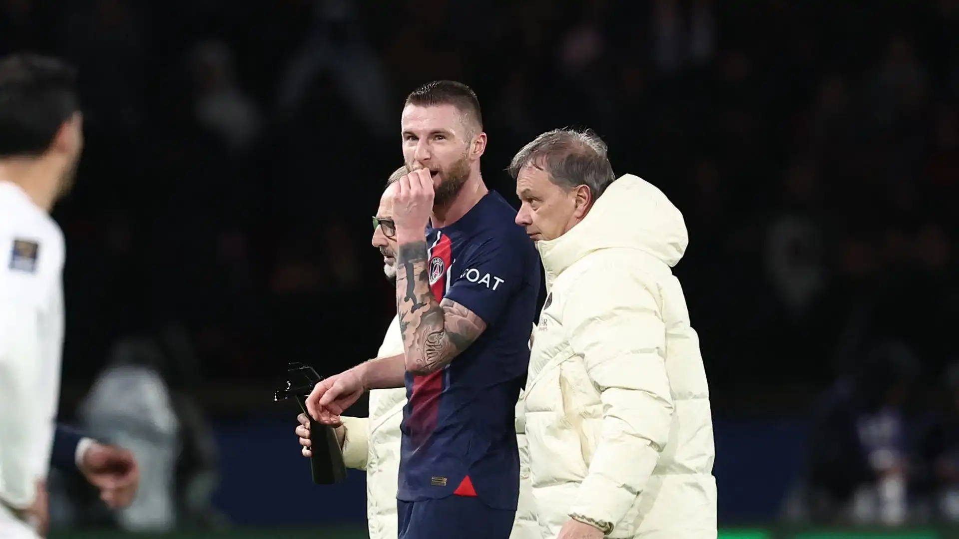 Il difensore slovacco, spesso criticato per le sue prestazioni nei suoi primi mesi a Parigi, si è fatto male durante la partita di Supercoppa