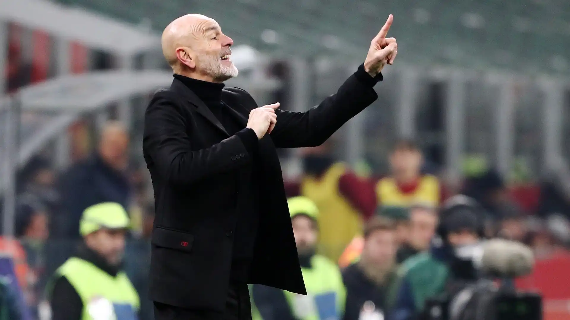 Aurelio De Laurentiis sta provando a convincere Antonio Conte ma non è semplice: Pioli è il piano B