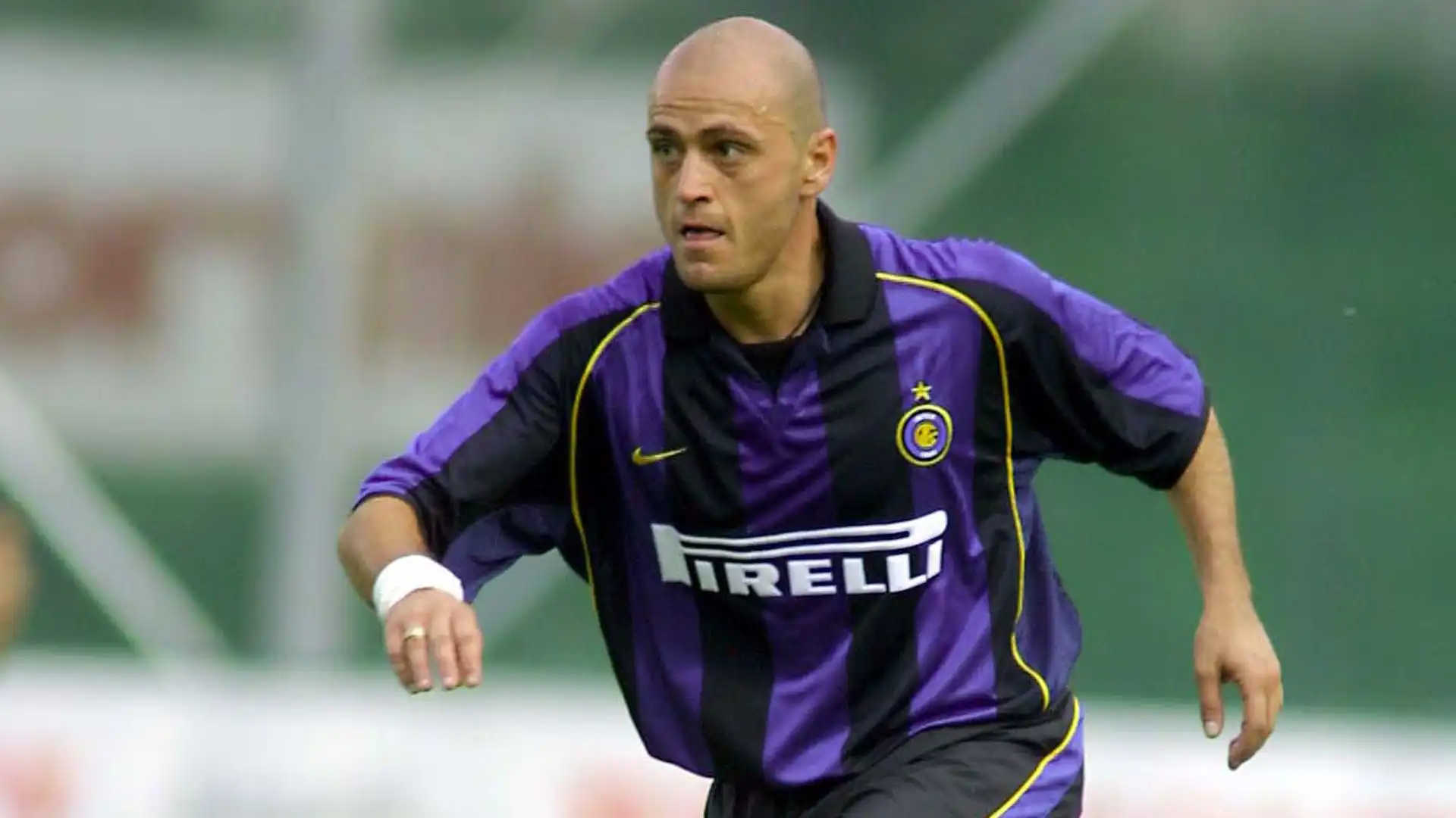 Arrivò all'Inter nel 1999