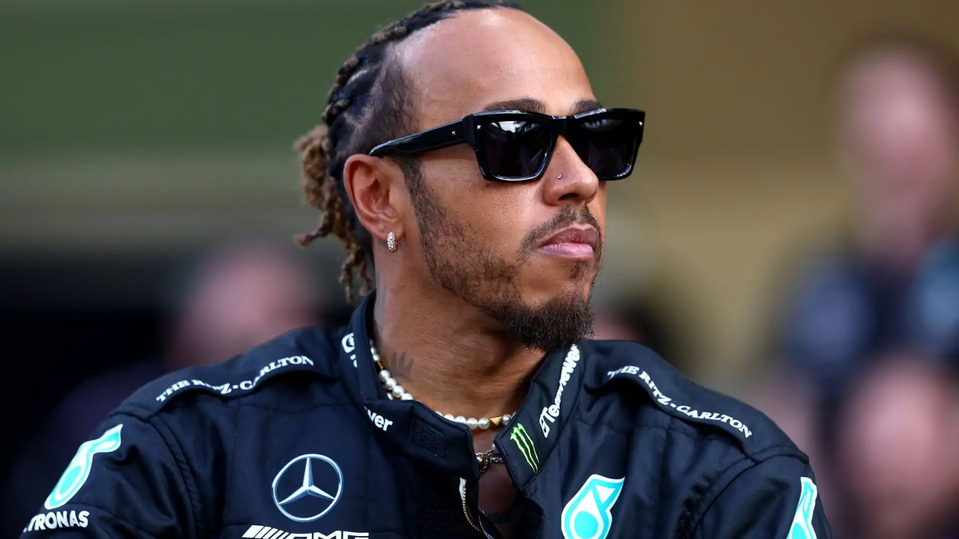 Hamilton però ha deciso di rinnovare il contratto con la Mercedes e di continuare a correre oltre i 40 anni: "Amo ancora questo sport"