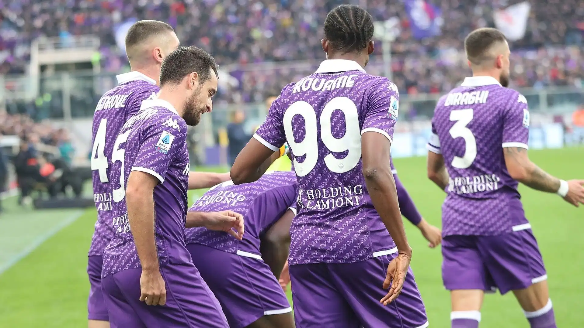 Gioca nella Fiorentina dal 2020, quando si è separato dal Milan