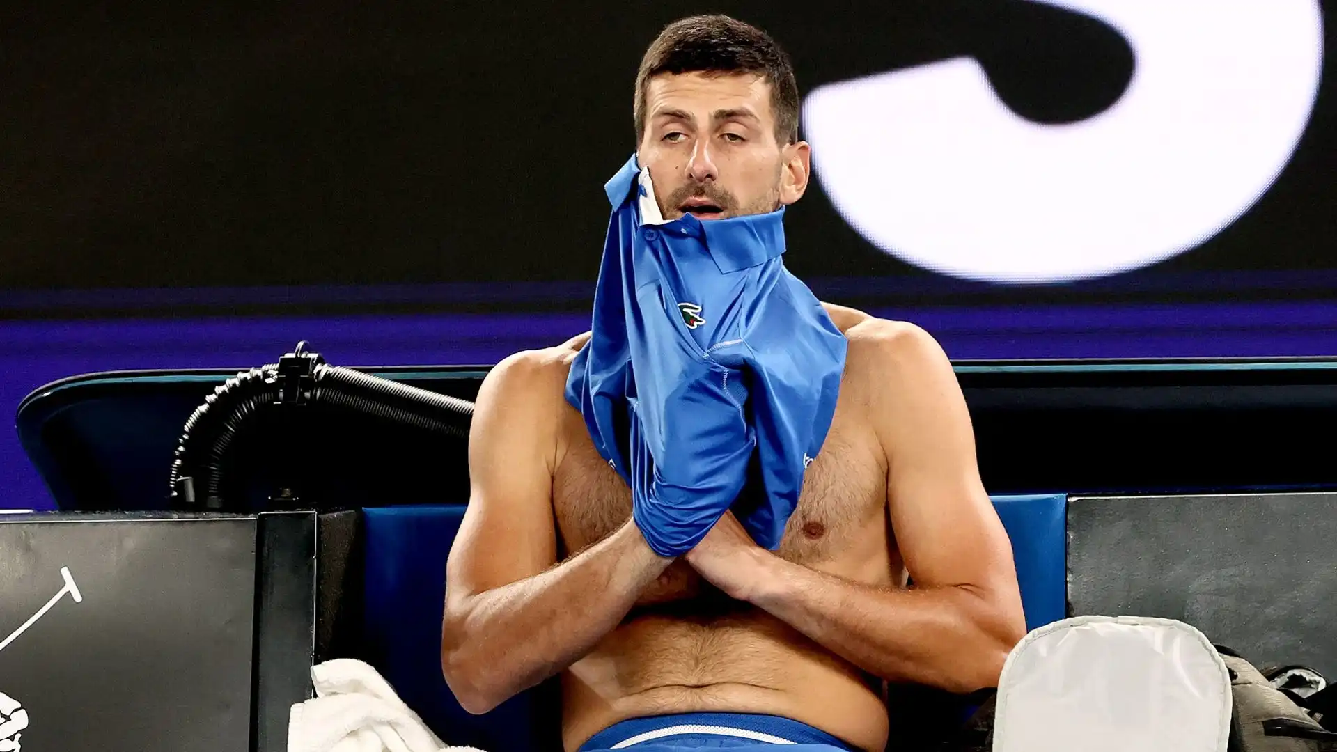Djokovic non è certo al massimo, ed è sembrato nervoso