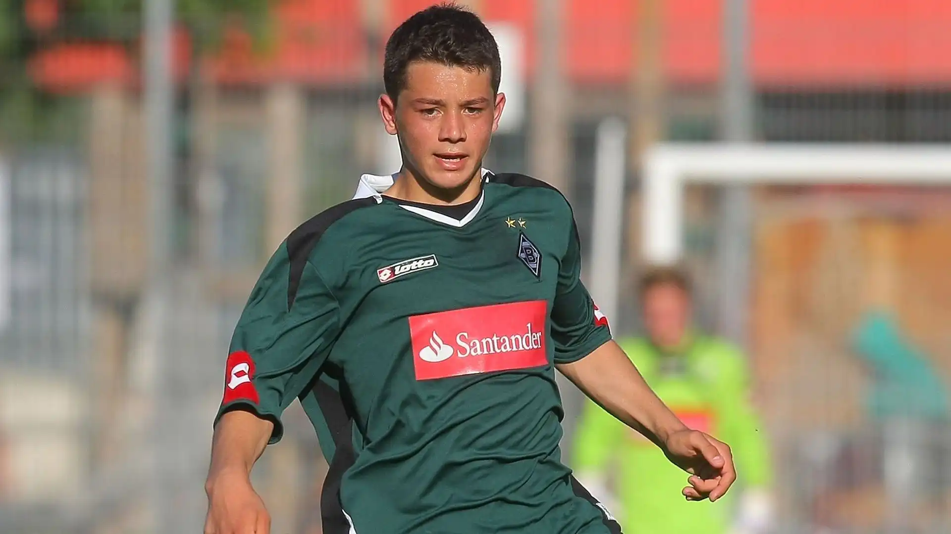 La sua carriera è iniziata proprio in Germania con il Borussia M'gladbach