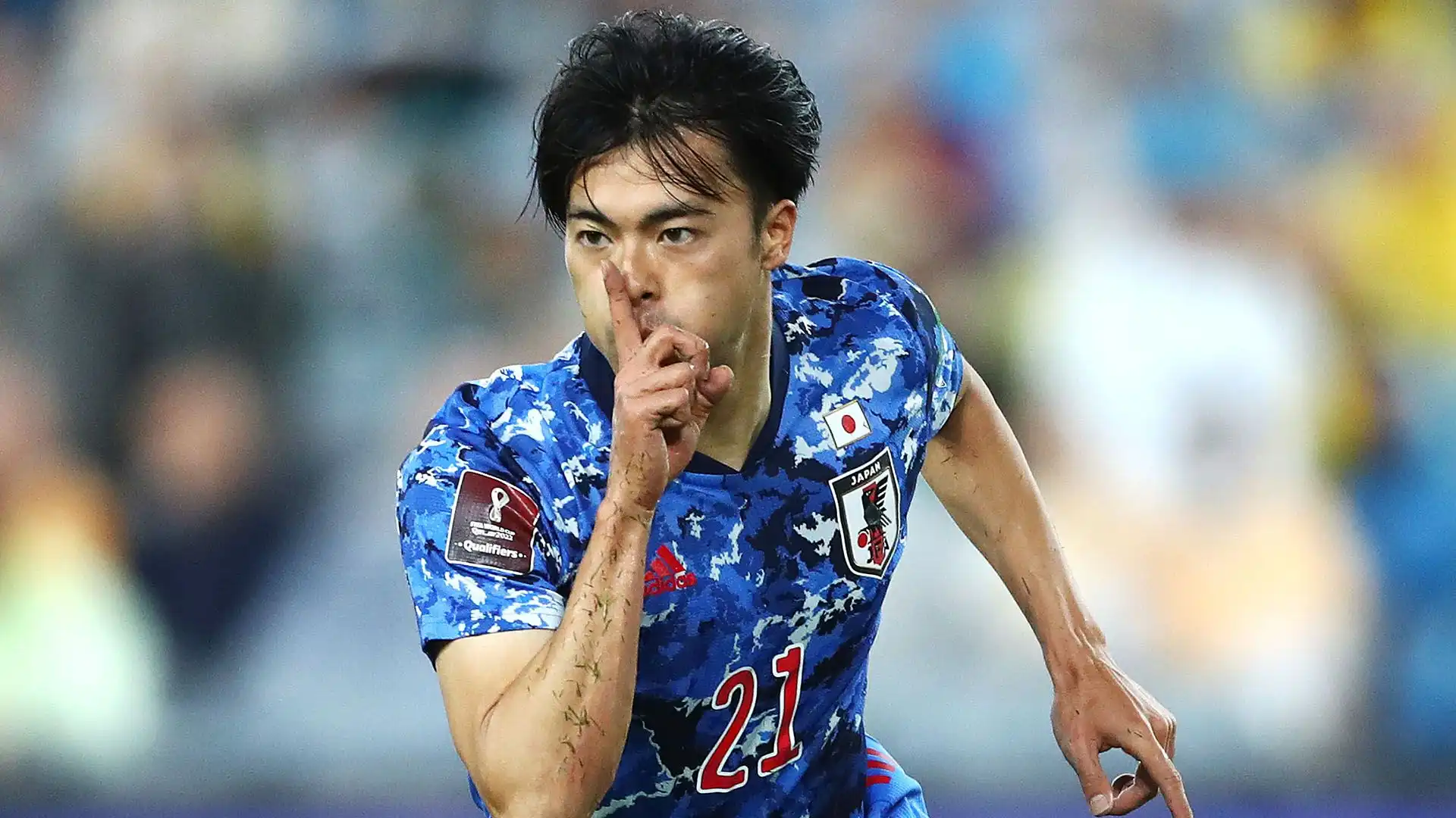 Mitoma Kaoru (Calcio): l'attaccante del Brighton è il più popolare tra i calciatori e il secondo in classifica generale