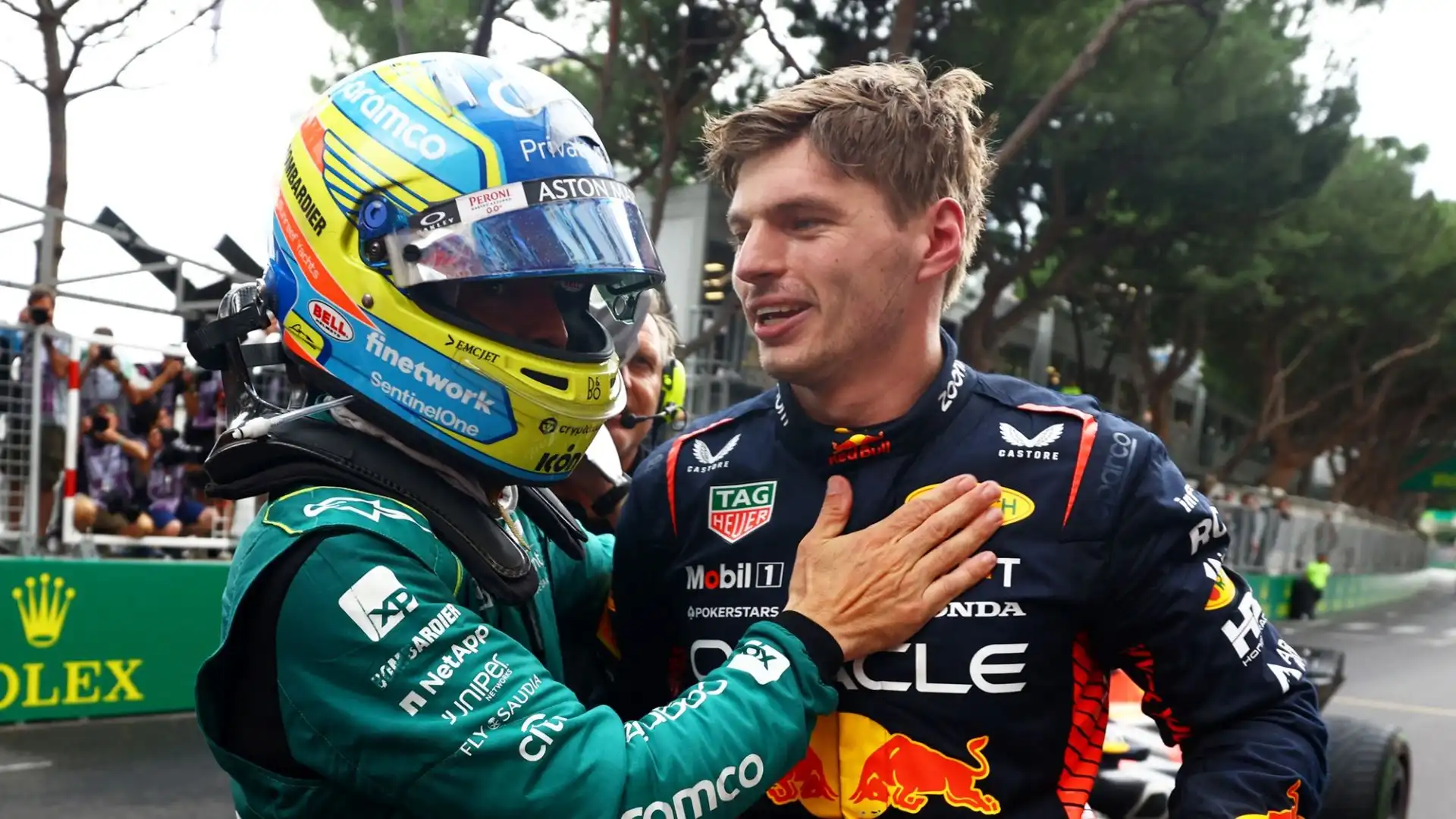 "Credo che Max e Fernando Alonso abbiano una cosa in comune con me: tutti e tre siamo estremamente competitivi", ha continuato Hamilton