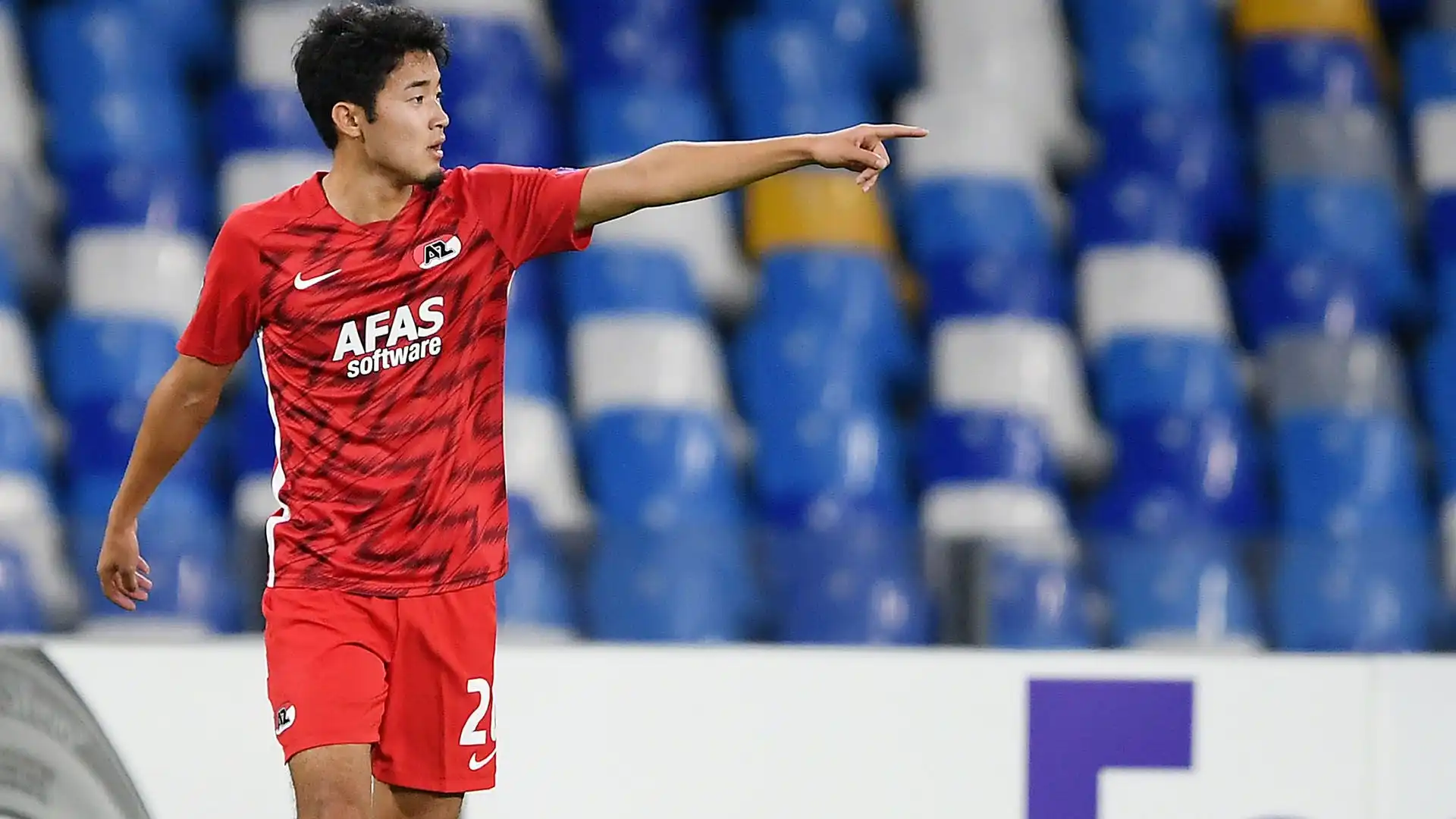 Sugawara ha un contratto con il club olandese in scadenza a giugno 2025