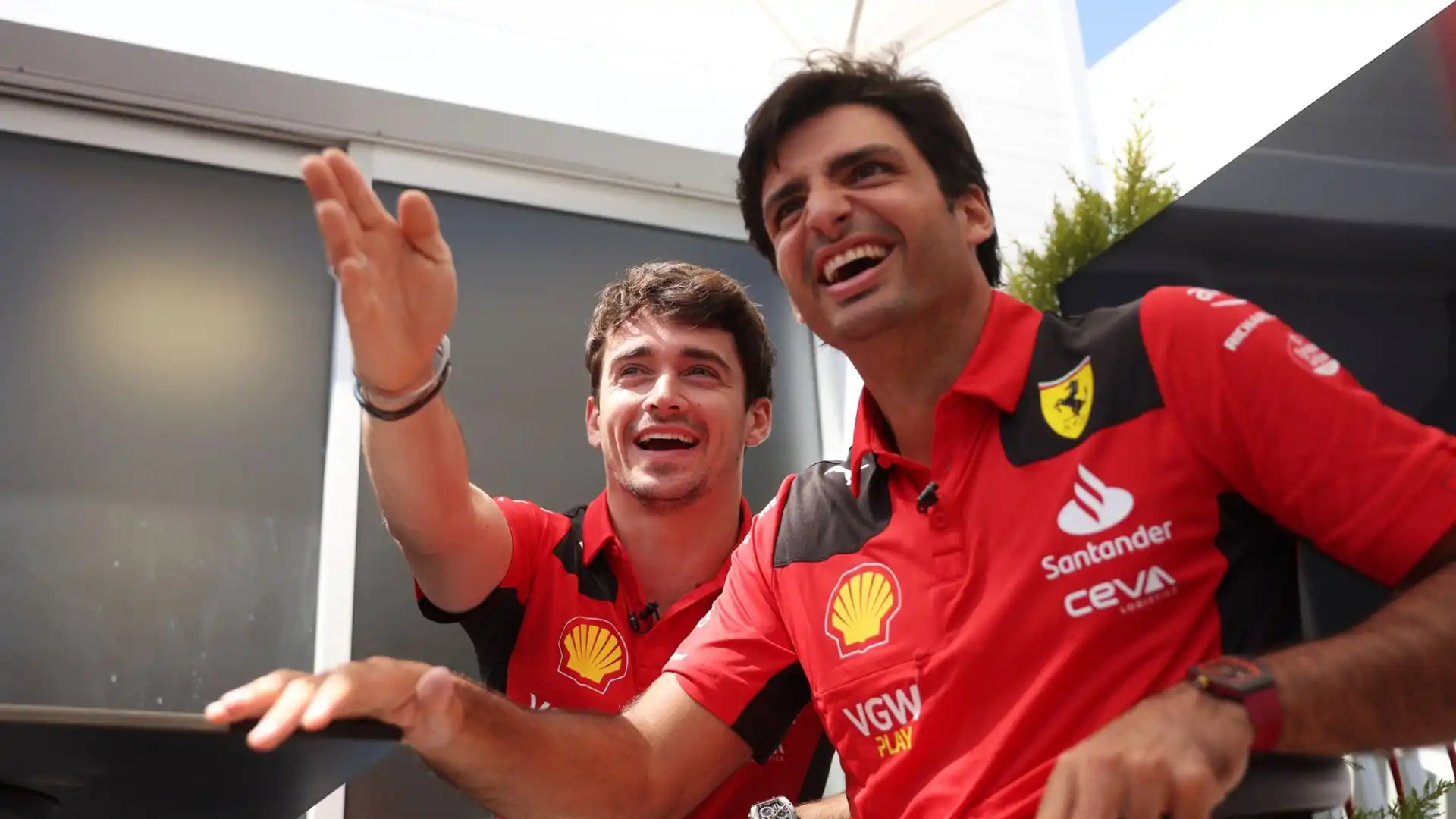 Ad un mese dall'inizio del Mondiale di Formula 1, Sainz non sa ancora se sarà il pilota della Ferrari nel 2025