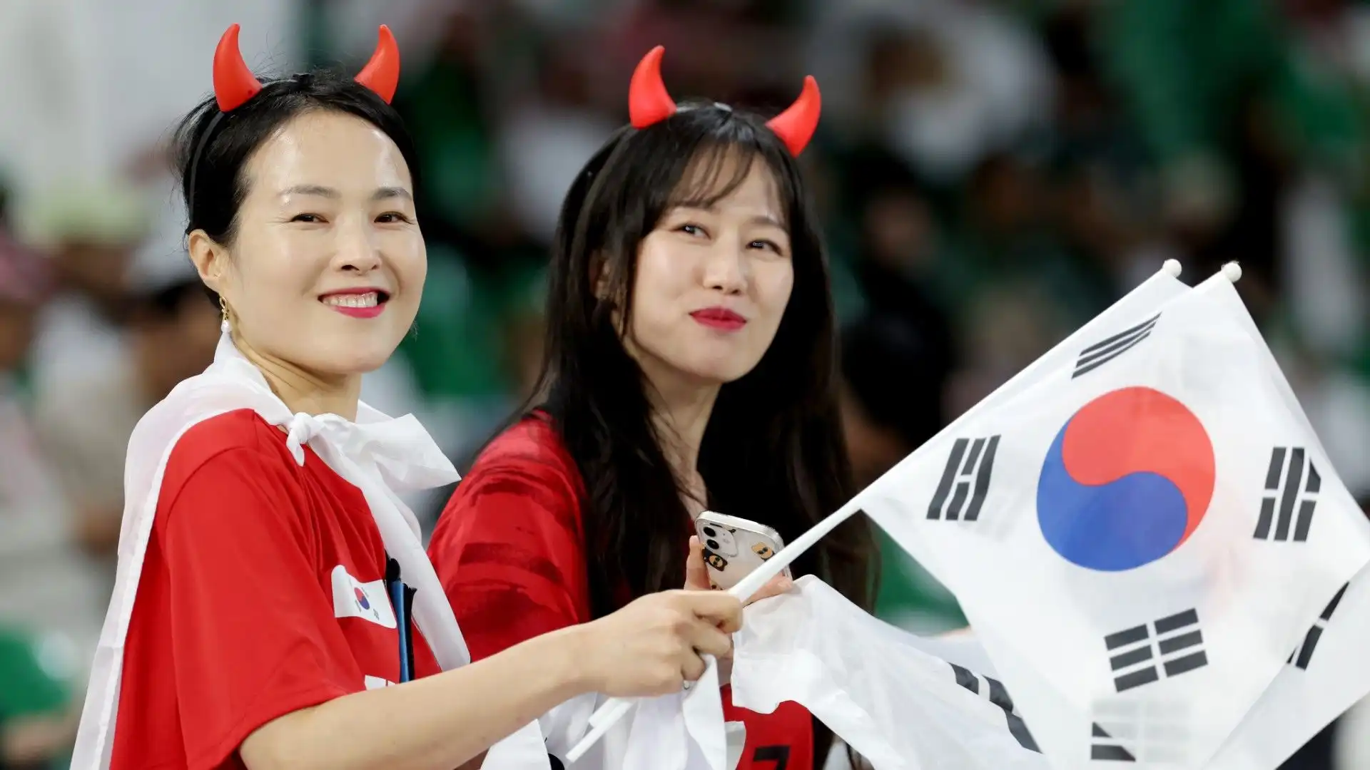 La Corea del Sud va avanti, show tra i tifosi: le foto