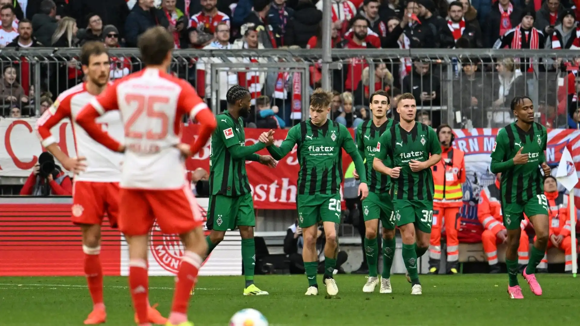 Il Borussia Mönchengladbach occupa invece la metà bassa della classifica
