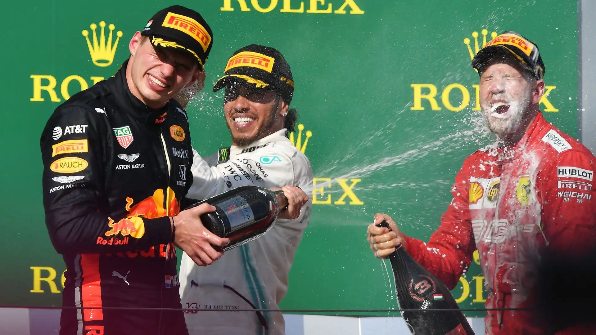 Il trasferimento di Lewis Hamilton alla Ferrari nel 2025 sta scatenando voci incredibili