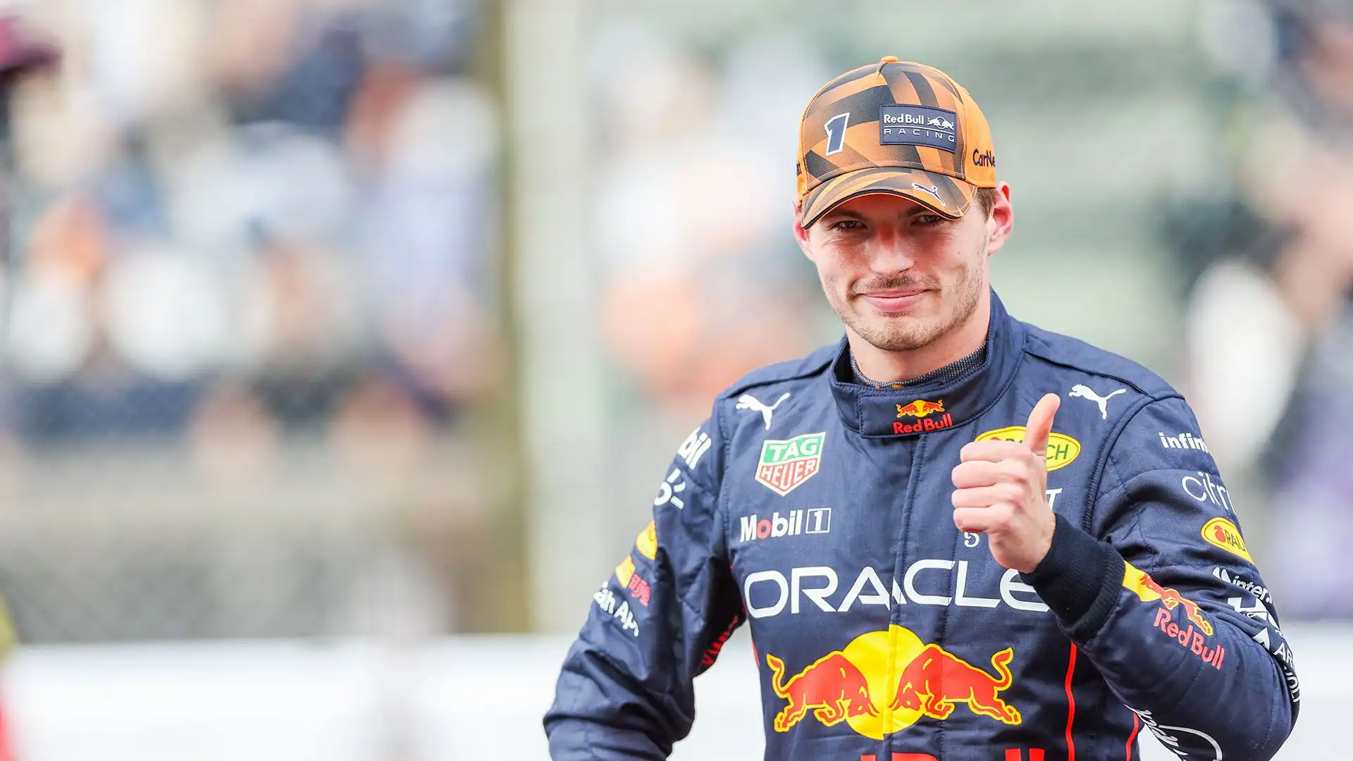 Il dirigente della Red Bull Helmut Marko ha preannunciato il tentativo della Mercedes di ingaggiare Verstappen