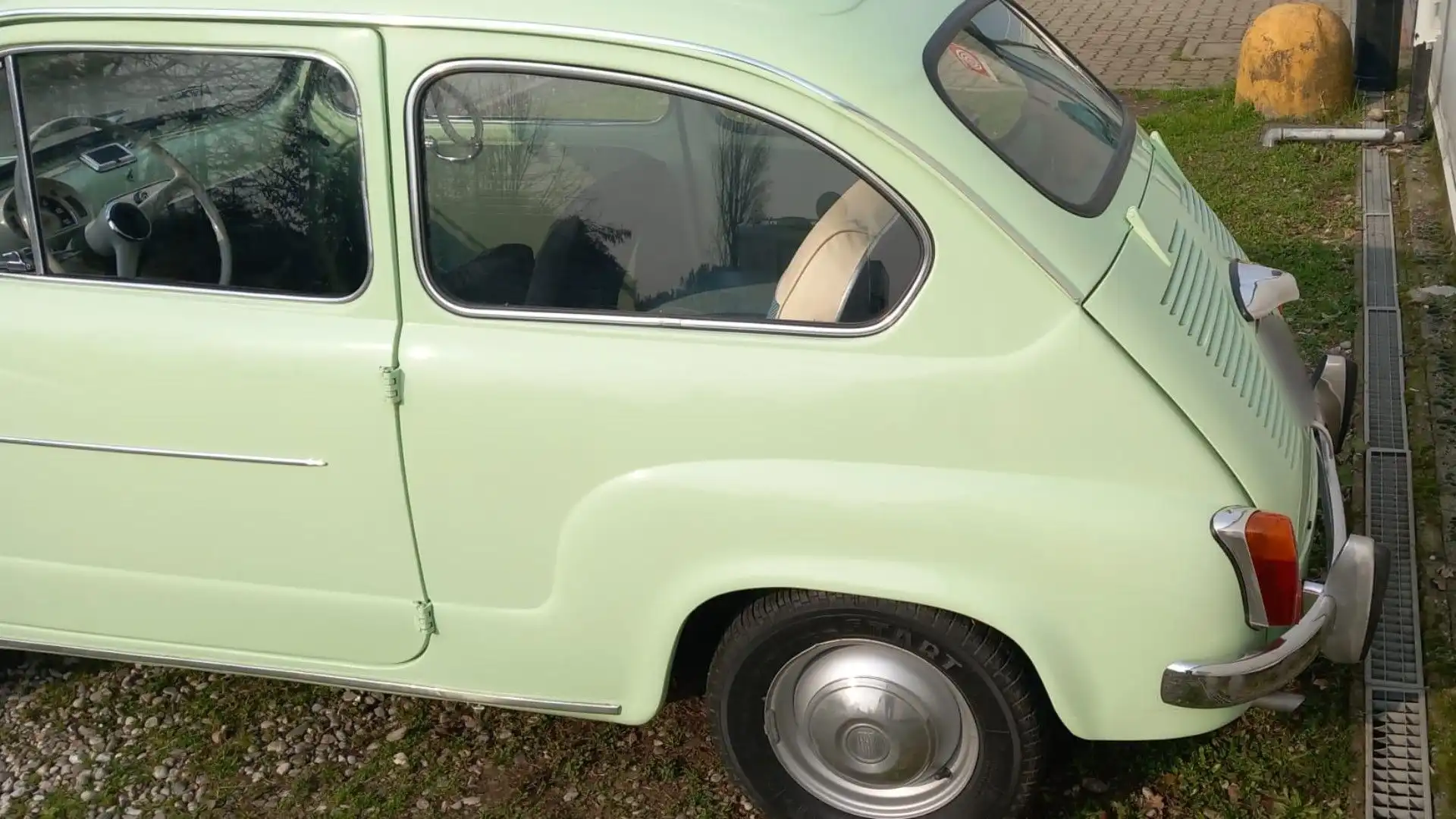 La piccola utilitaria Fiat venne presentata il 9 marzo 1955 a Ginevra