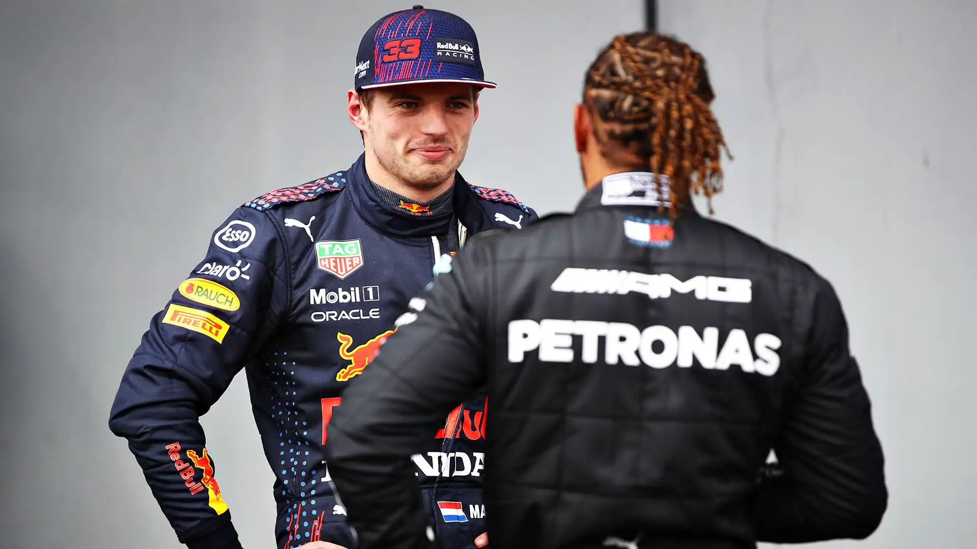 Secondo Verstappen, Ferrari e Lewis Hamilton sono stati costretti ad anticipare l'annuncio a causa di una fuga di notizie