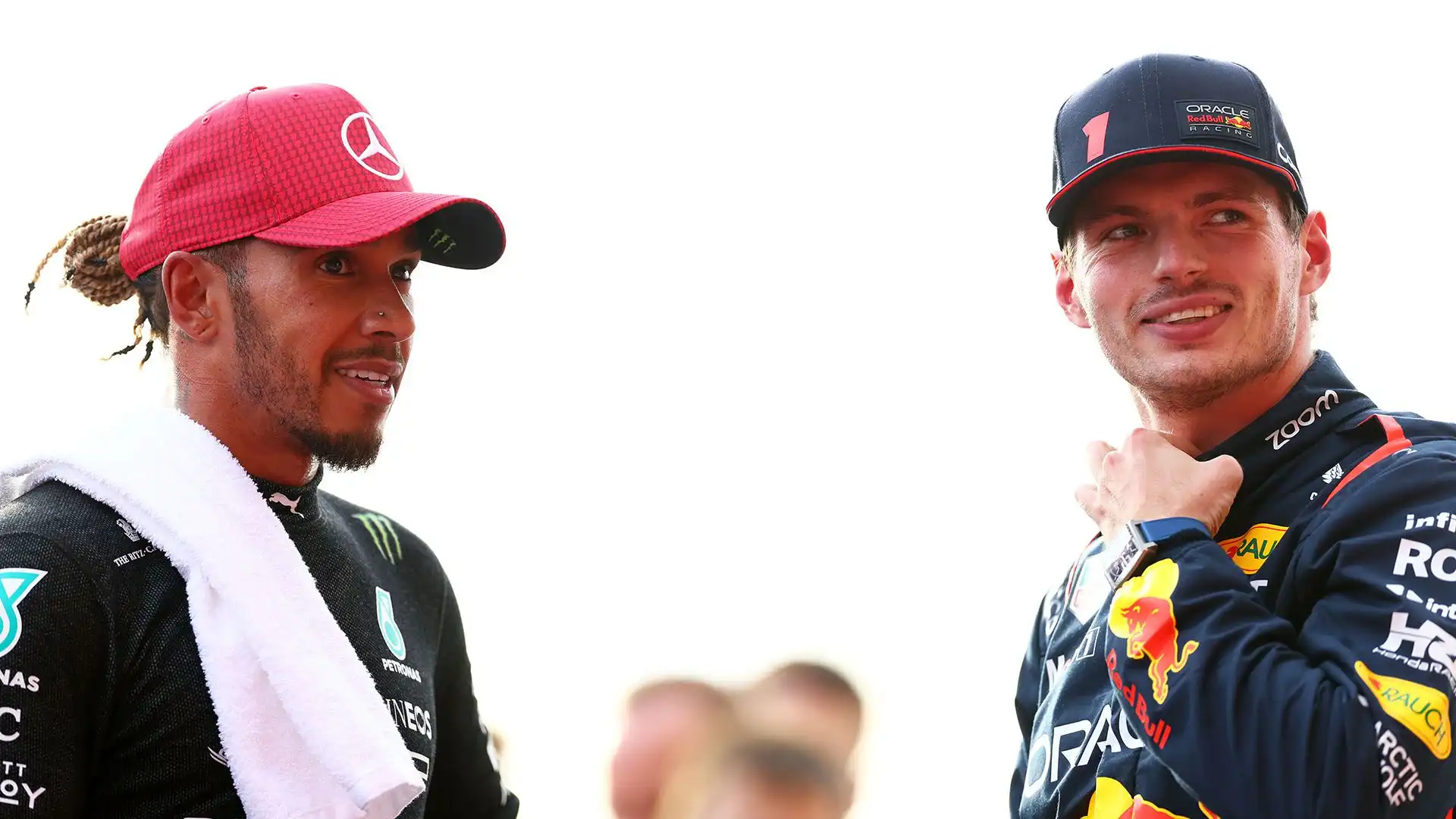 "Mi sembra che l’accordo tra Hamilton e la Ferrari sia trapelato e per questo abbiano dovuto poi ufficializzare l’annuncio", ha detto il campione del mondo a racingnews365.com