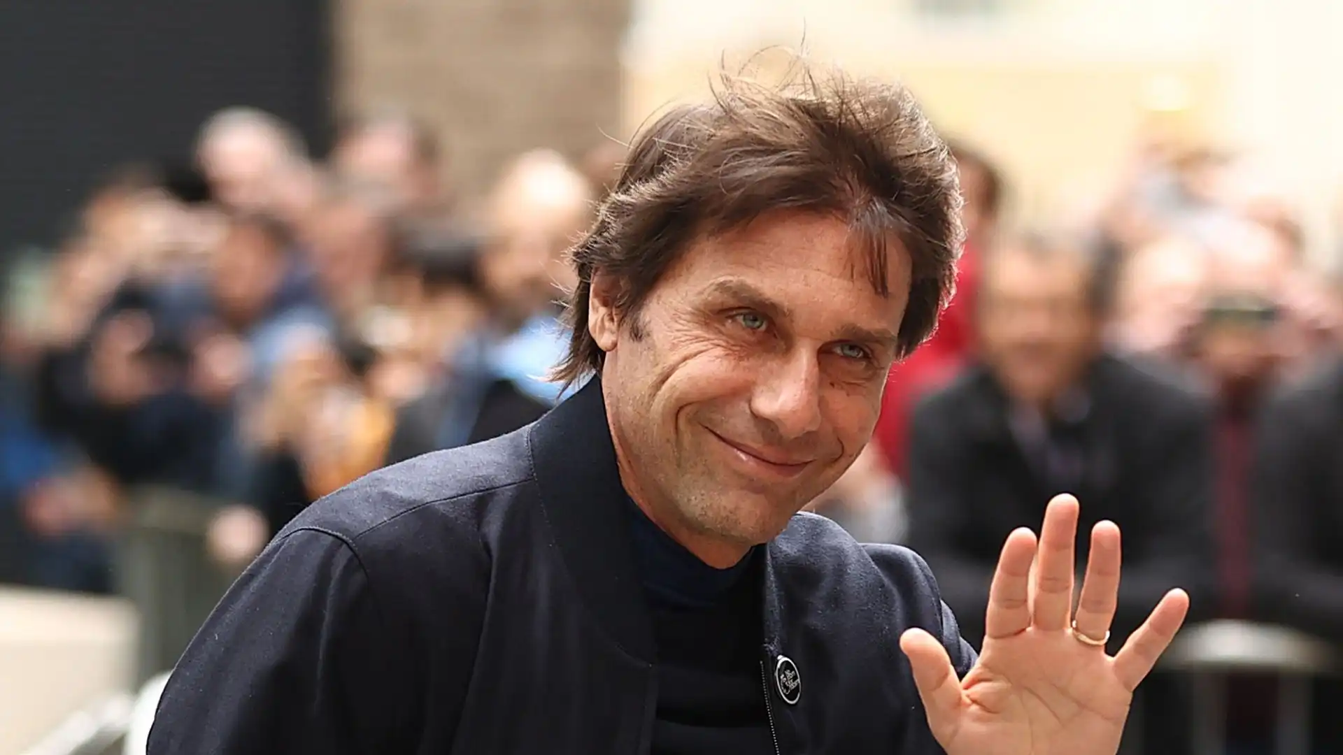 Antonio Conte sulla panchina del Milan: il sogno sta per sfumare