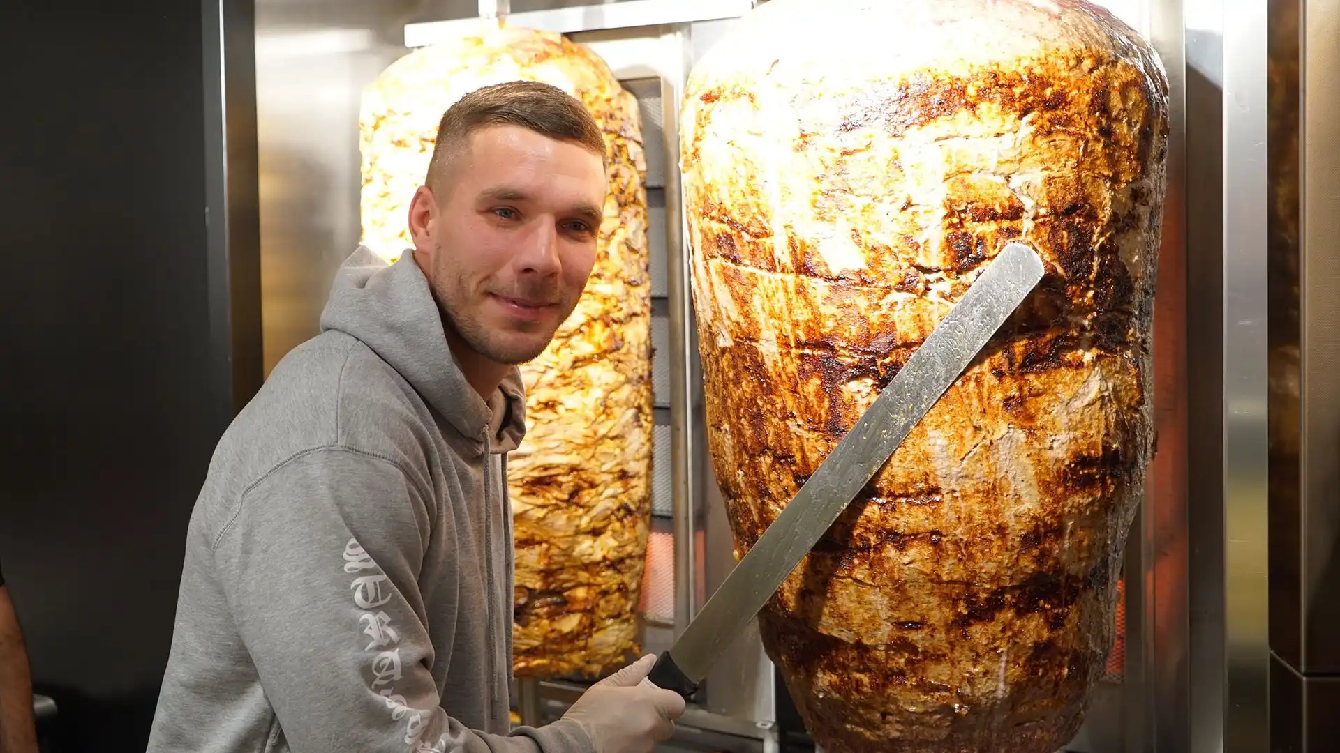 Lukas Podolski è sempre più ricco grazie al kebab