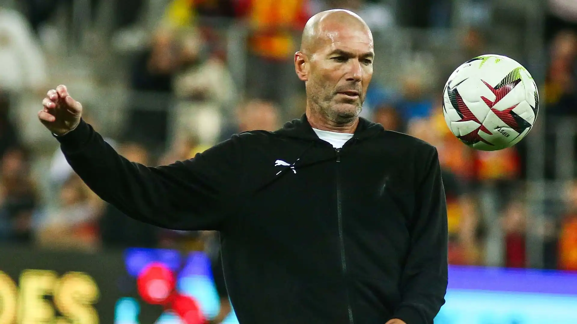 Zidane a Sky ha ammesso il suo interesse a tornare in panchina: "Mi piacerebbe farlo, e sono sicuro che tornerò"