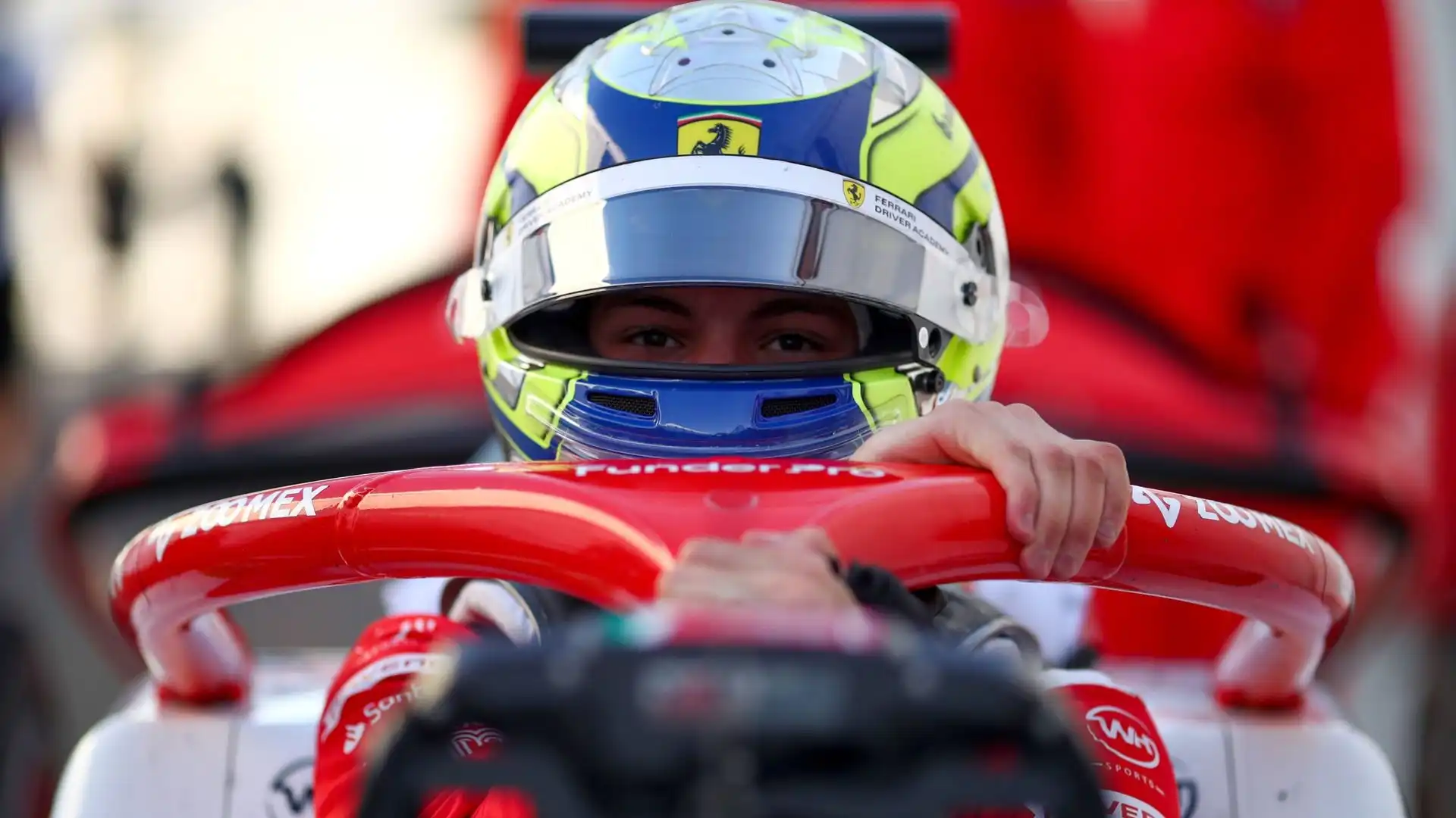 Bearman è già a Jeddah, dove era impegnato nel secondo round del campionato di Formula 2, che ora salterà per correre in Formula 1