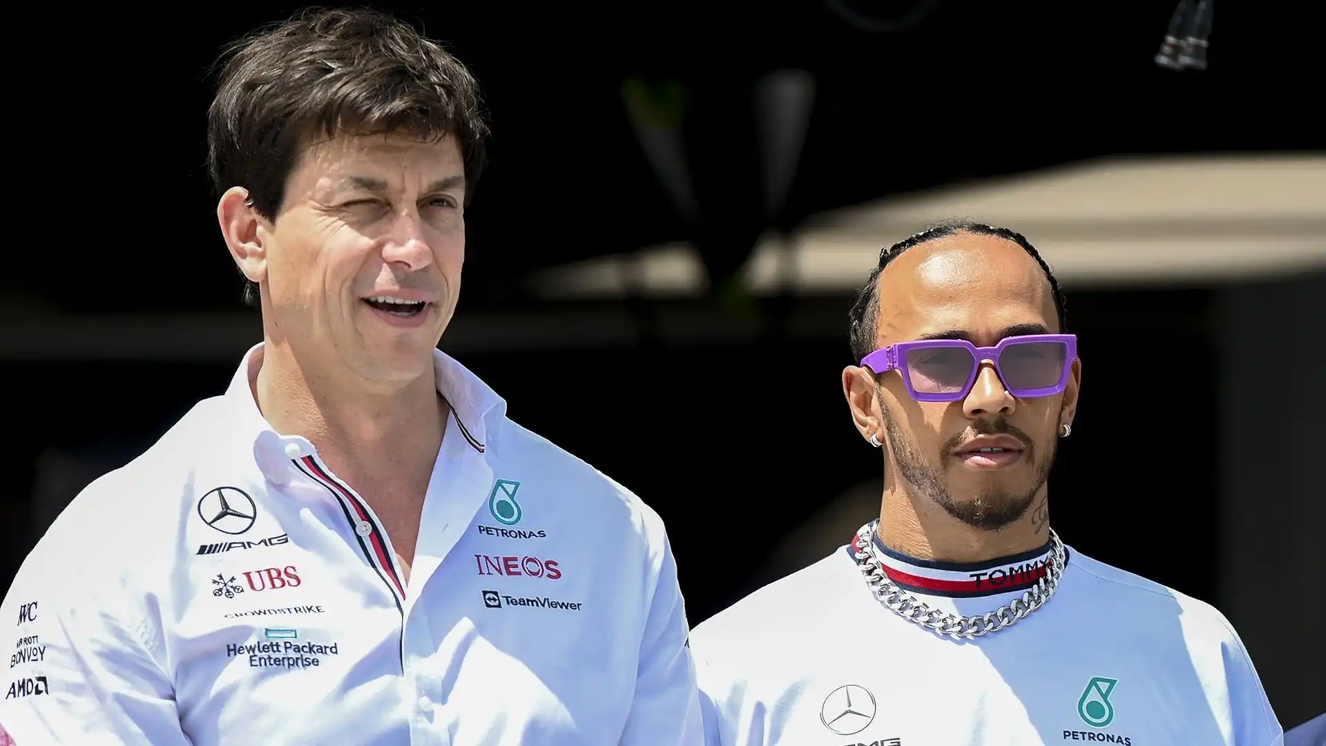 Il sorprendente trasferimento di Lewis Hamilton alla Ferrari costringe Toto Wolff ad accelerare i tempi per cercare un sostituto dell'inglese per il 2025