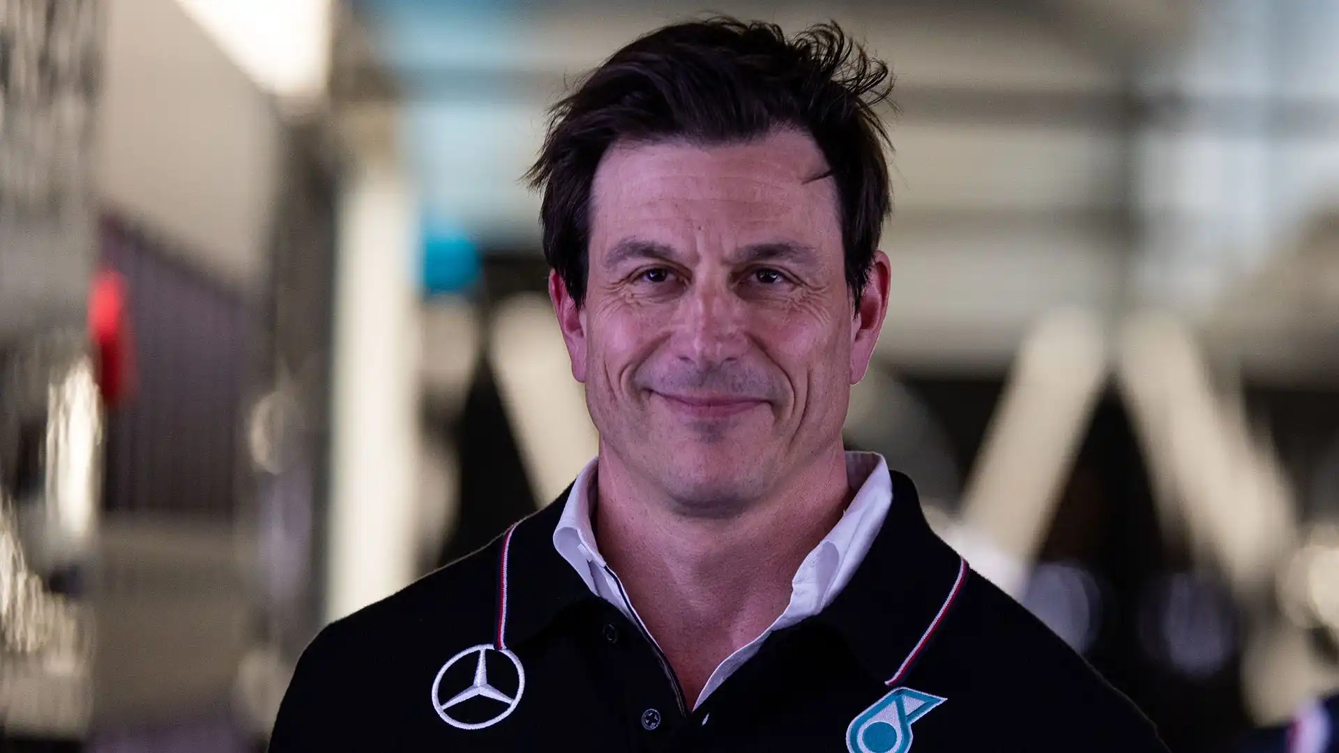 "Al momento sarebbe razionale per lui restare alla Red Bull, visto che ha l'auto più veloce, ma ci sono altri fattori in ballo"