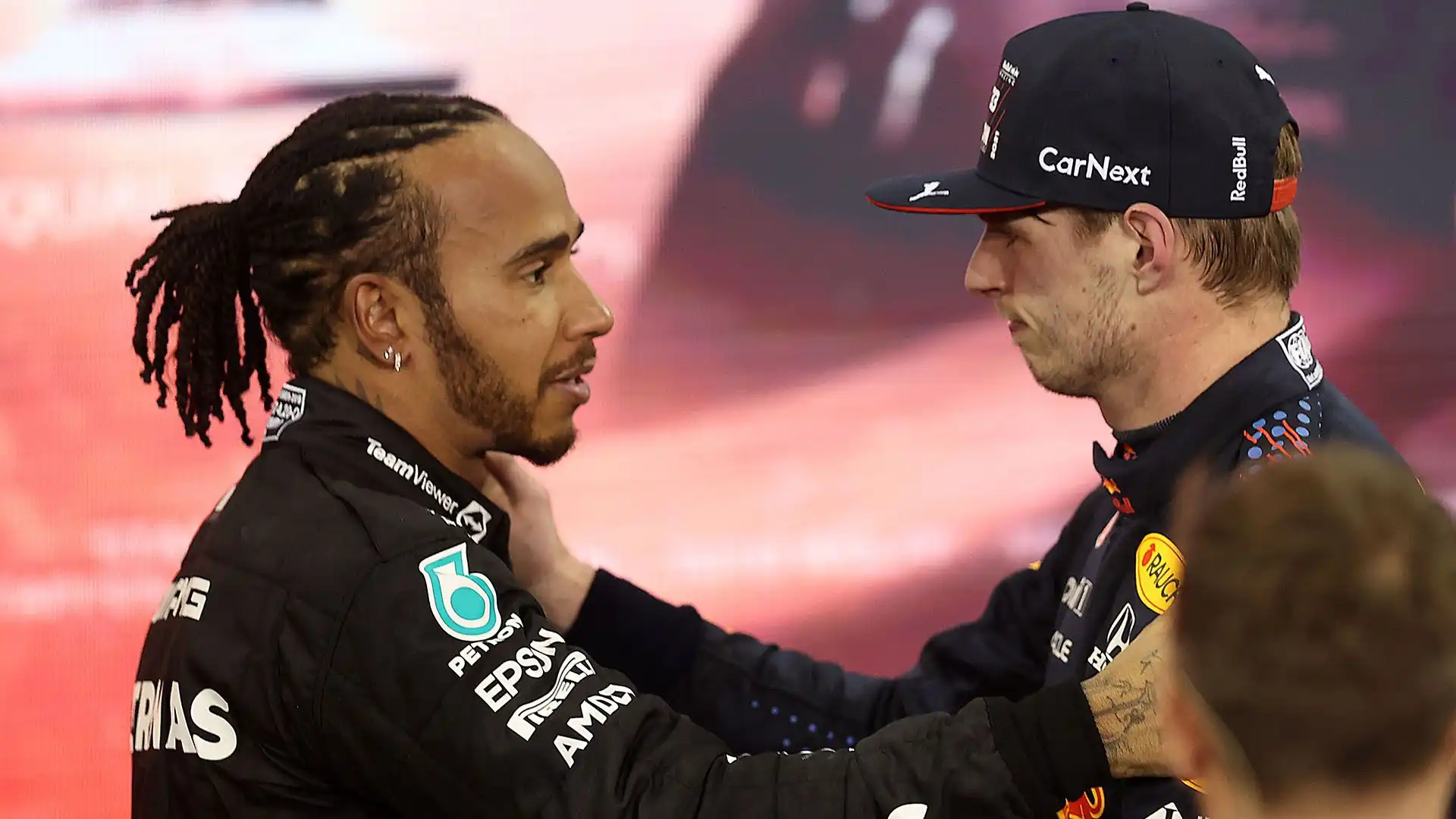 "So che Max è sulla lista della Mercedes", ha rivelato Hamilton