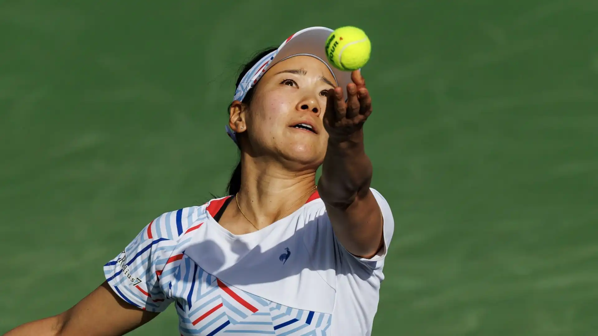 La tennista giapponese, attuale numero uno nel suo Paese, si è imposta in rimonta con i parziali di 2-6, 6-3, 6-0
