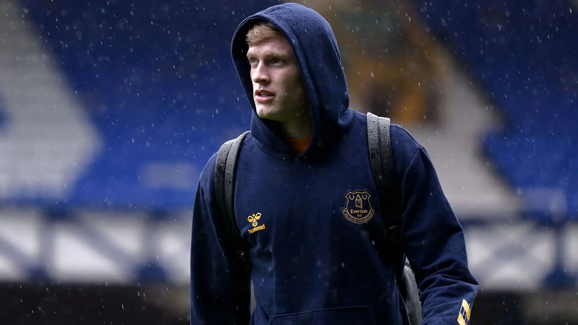 Il difensore inglese ha 21 anni ed è titolare indiscusso dell'Everton FC