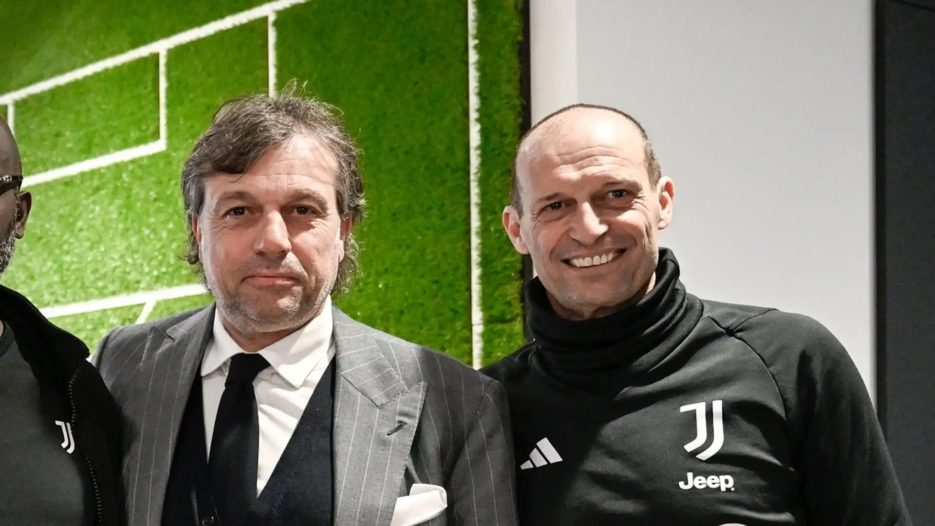 La Juventus rivoluzionerà le fasce in estate