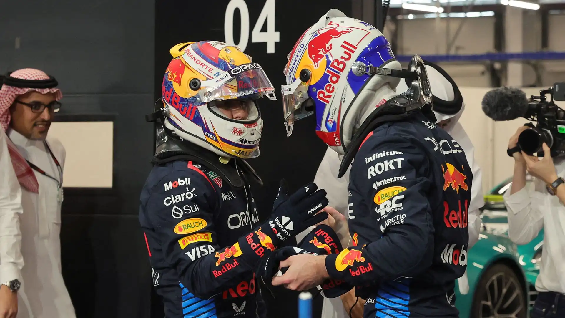 "Non ho fretta di parlare di futuro con la Red Bull, vedremo come andrà nei prossimi mesi: penso che sarà una conversazione molto veloce, sappiamo già cosa dirci"