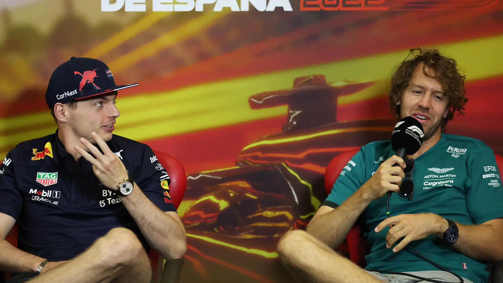 "Naturalmente vedo molta agitazione all'interno della squadra in questo momento", ha ammesso Vettel a Sport.de