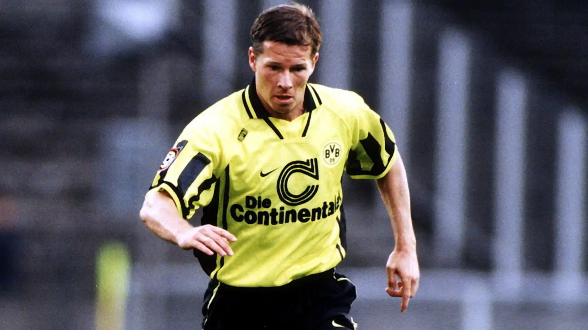 9- Difensore simbolo del Borussia Dortmund: Stefan Reuter