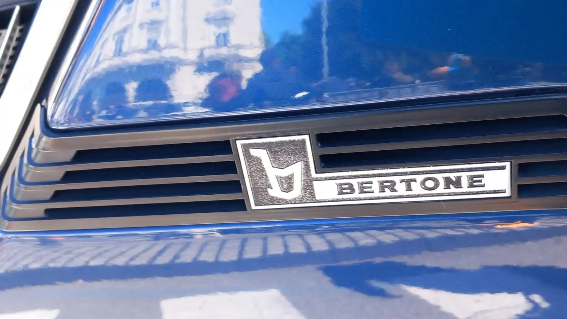 Dal 1982 si vide anche un formale cambio di marchio da Fiat a Bertone