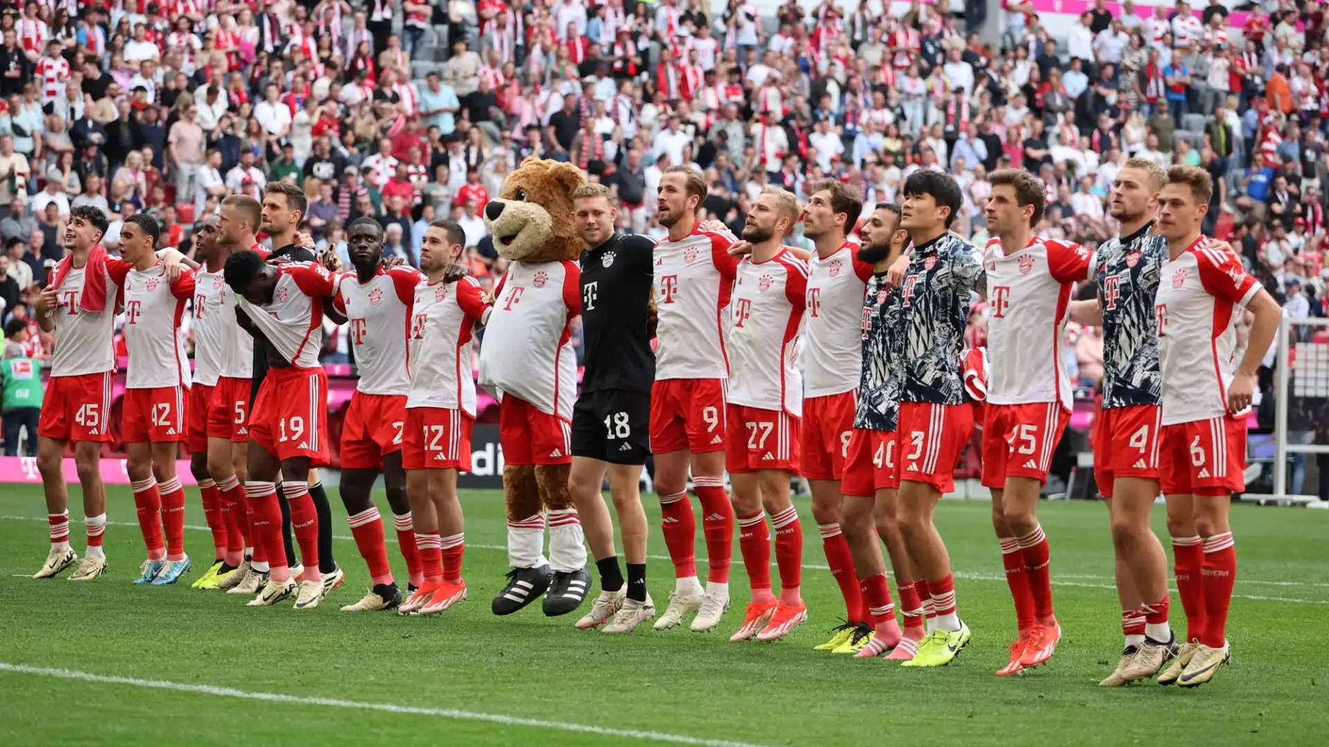 Il Bayern Monaco non è più campione di Germania per la prima volta dopo 11 anni, e il club prepara la rivoluzione per tornare al vertice