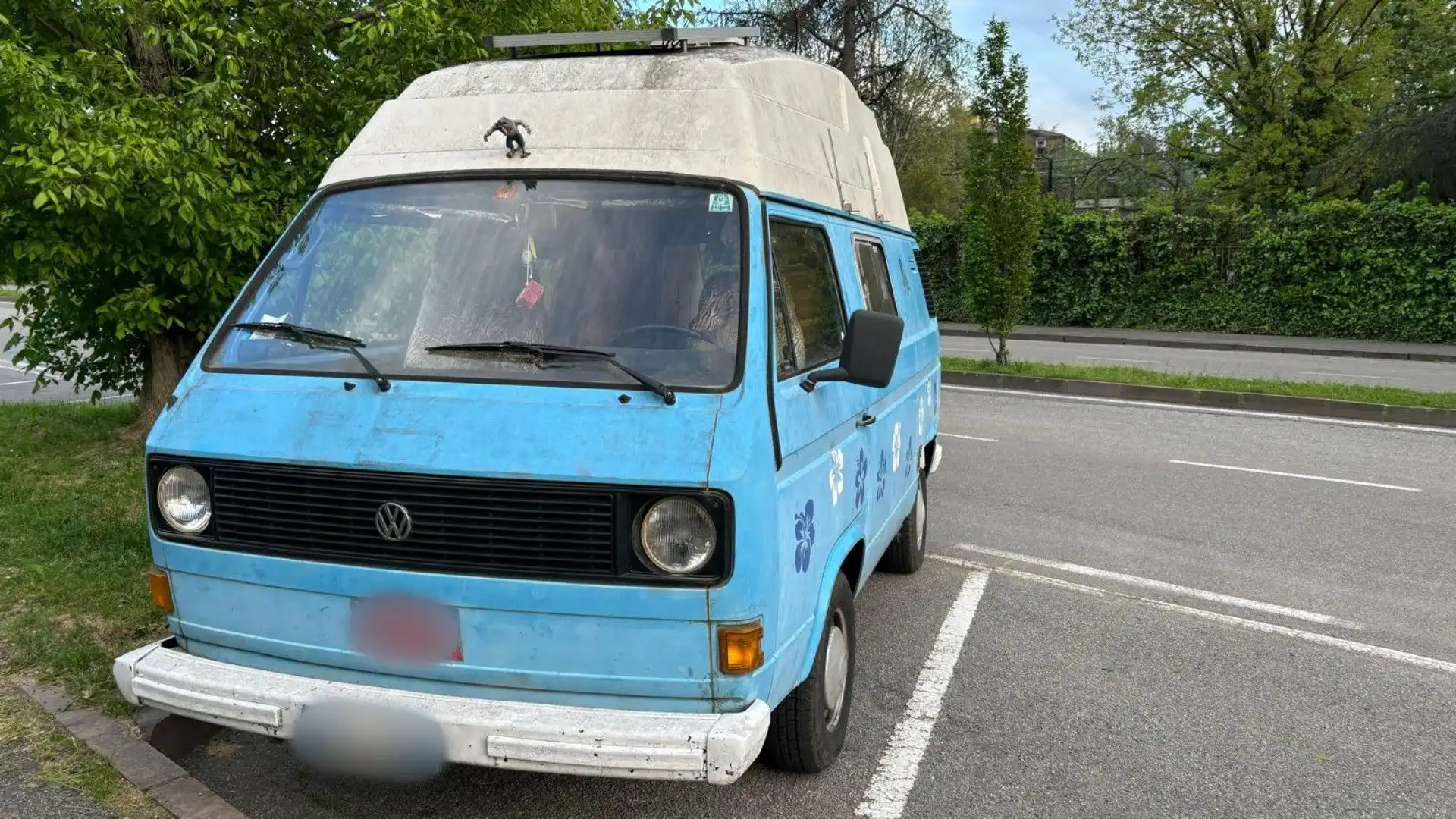 Il Volkswagen Transporter ha avuto un enorme successo durante il periodo degli hippy