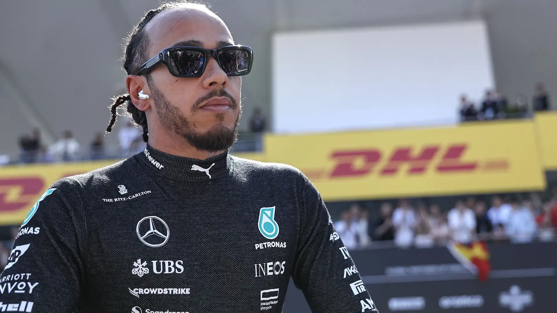 "Non credo di aver bisogno di una giustificazione per la mia decisione", ha spiegato Hamilton in conferenza stampa