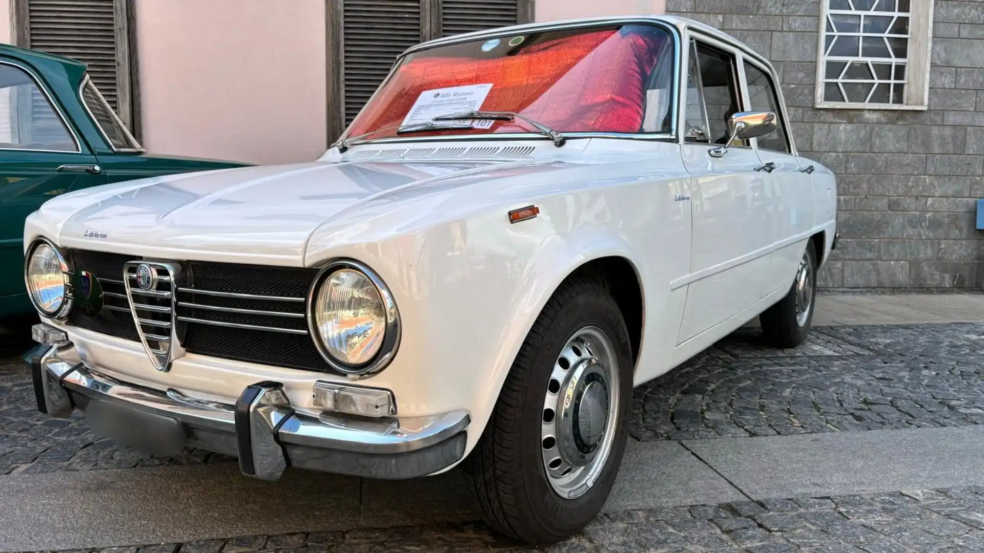 La Giulia 1300 Super è una variante che ha visto la luce nel 1966