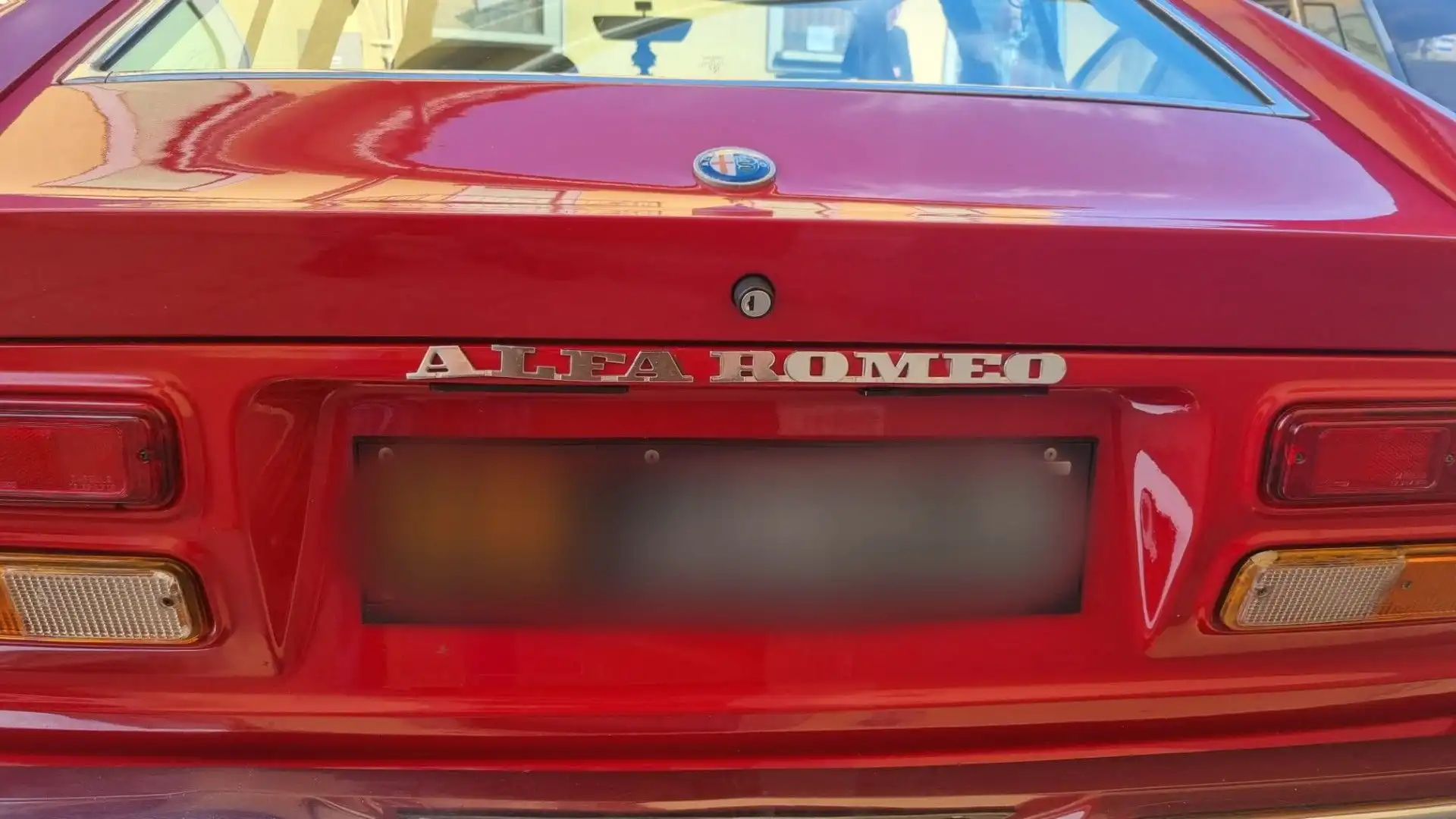 Nel 1967, Alfa Romeo inizia lo studio per la creazione di una coupé per sostituire la "Giulia GT"