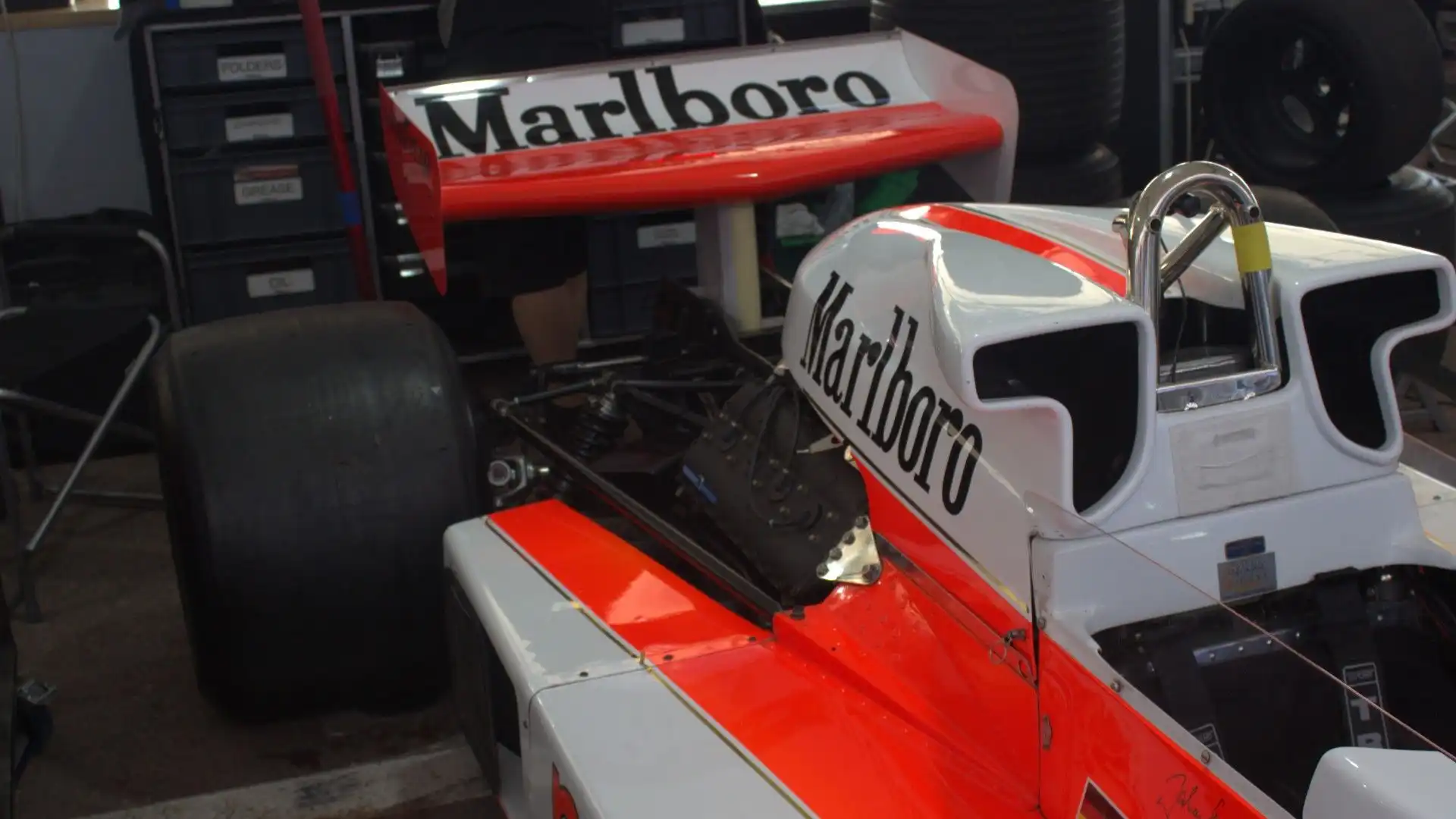 Soltanto la McLaren MP4/2 e la Lotus 72 hanno registrato più successi