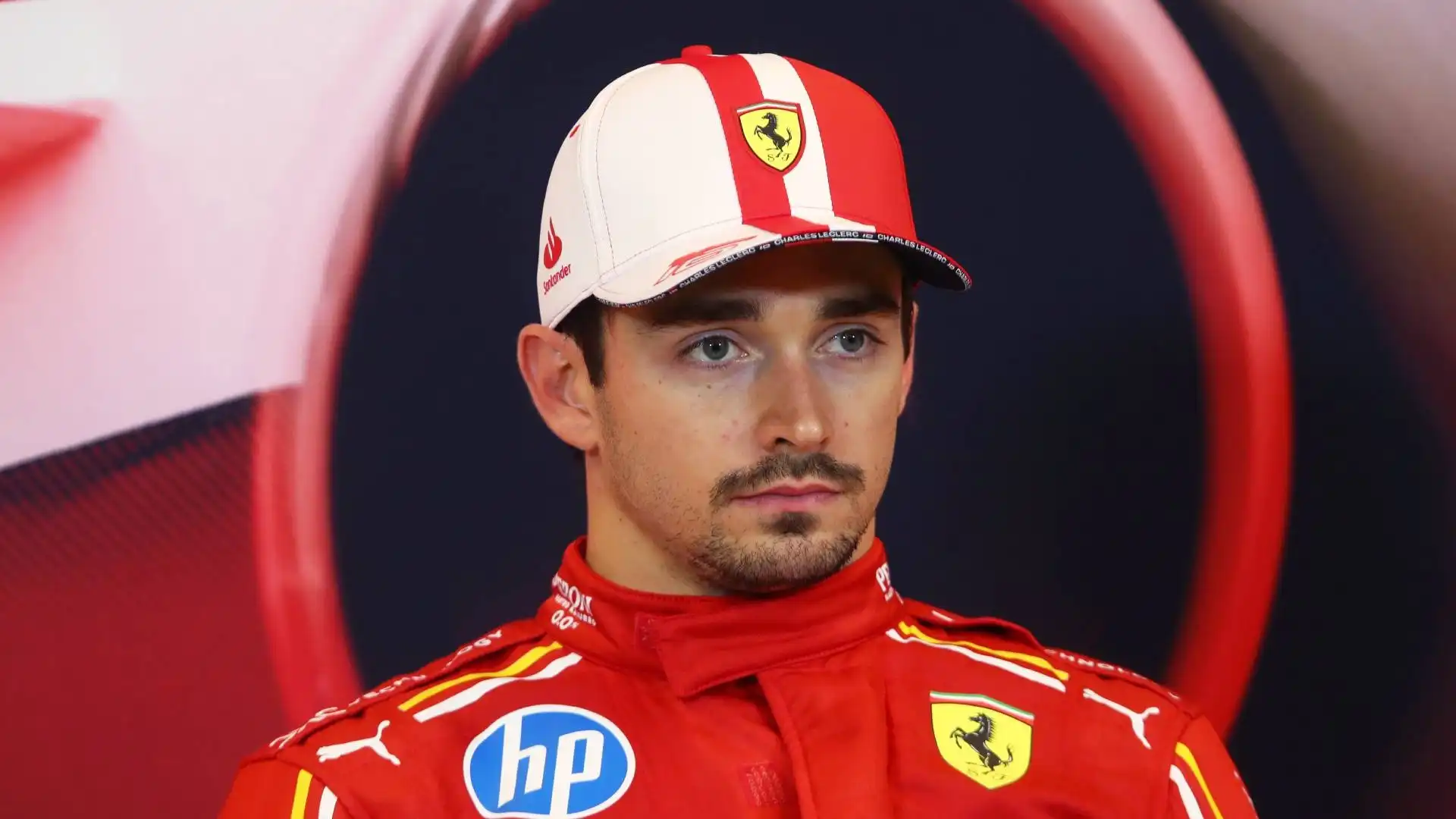 Leclerc dopo la vittoria nel Gran Premio di casa, a Monaco, ha infilato una serie di gare negative che lo ha molto scosso