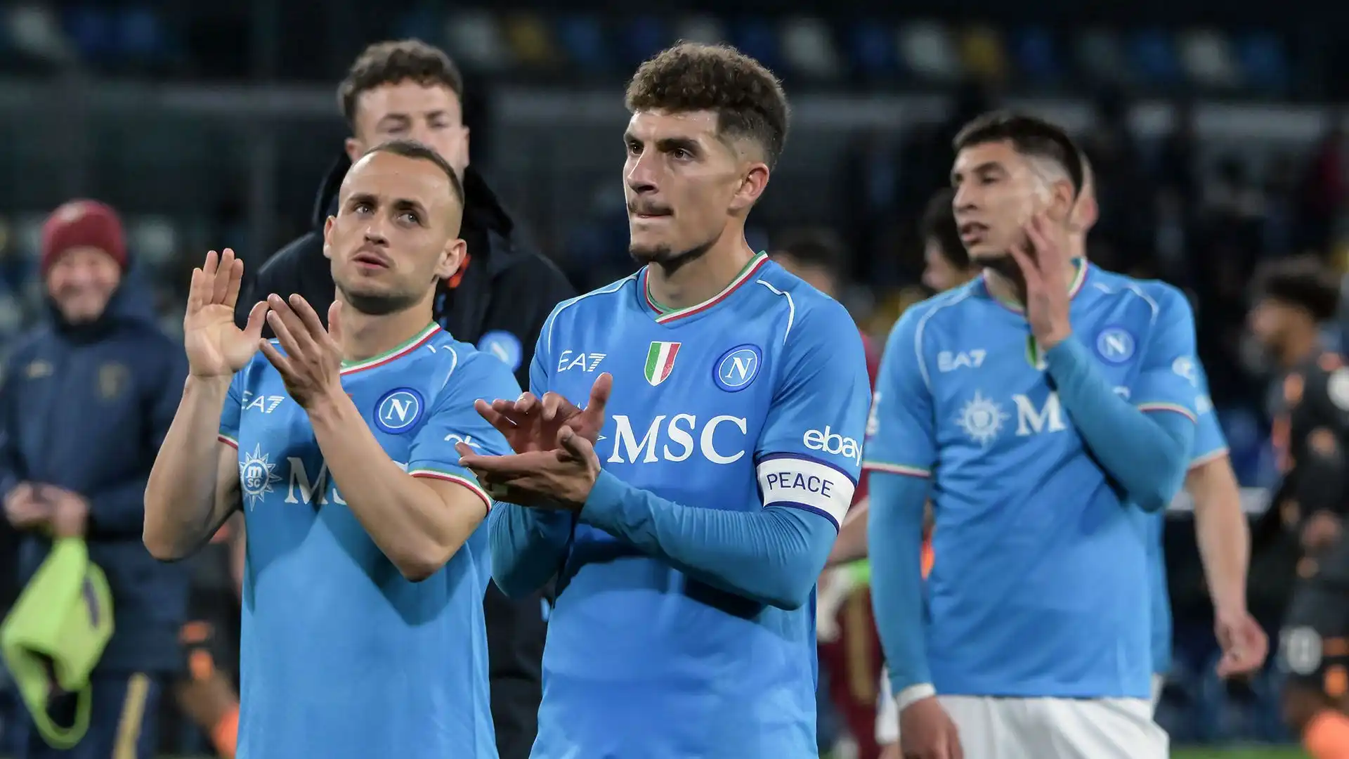 Napoli, l'eroe dello Scudetto è esasperato: vuole andarsene. Le foto