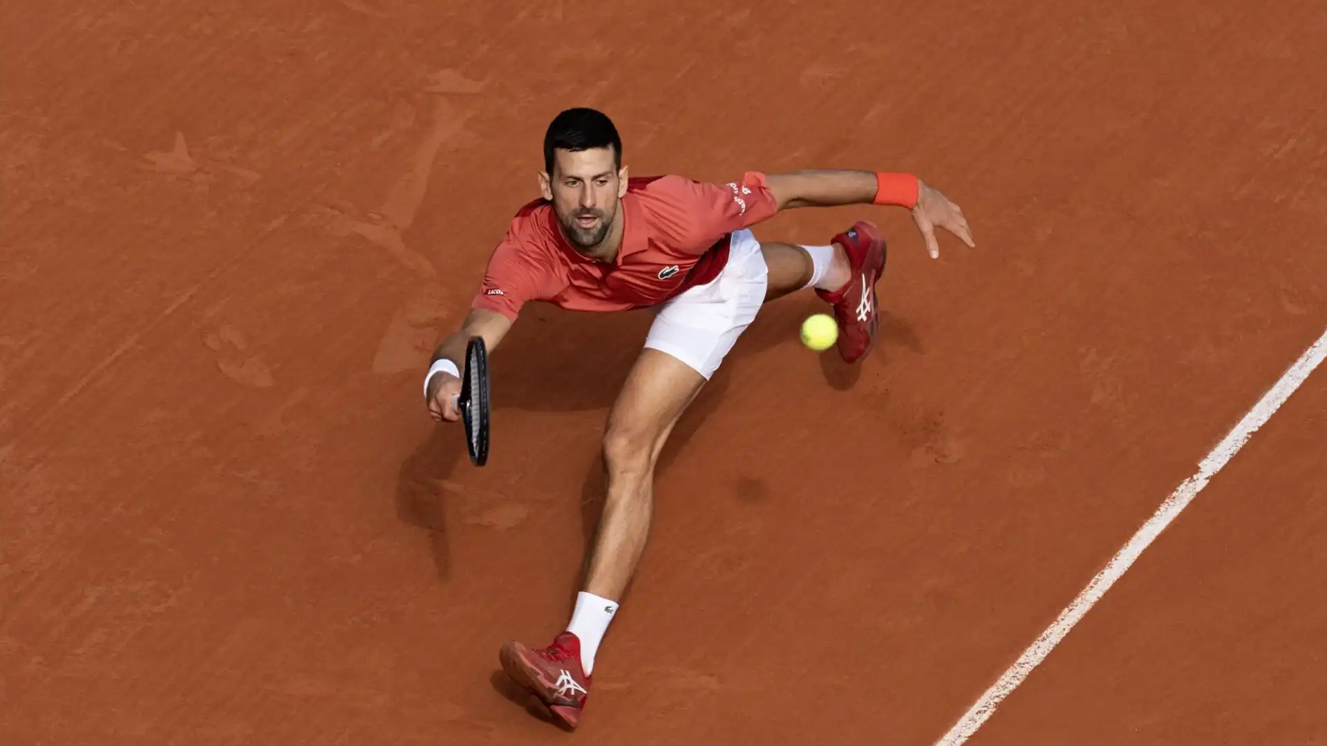 Novak Djokovic è riuscito a battere al quinto set l'argentino Cerundolo, qualificandosi ai quarti di finale del Roland Garros