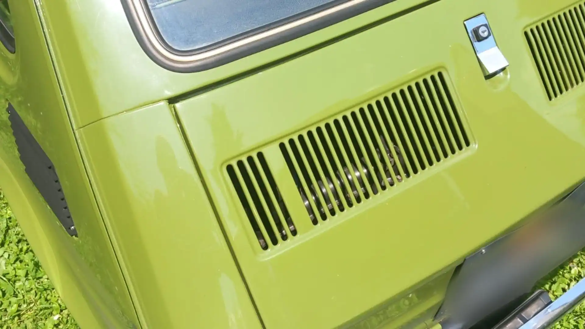 La Fiat 126 è stata presentata il 1 novembre 1972 al Salone dell'Automobile di Torino