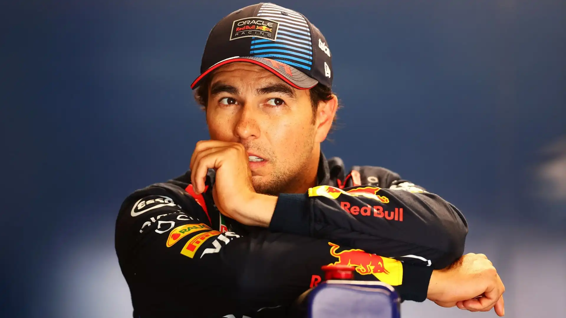 Il pilota della Red Bull è stato inoltre punito dai commissari di gara con una penalità di tre posizioni da scontare in Spagna: è stato sanzionato per aver percorso mezzo giro di pista con l'alettone posteriore pesantemente danneggiato
