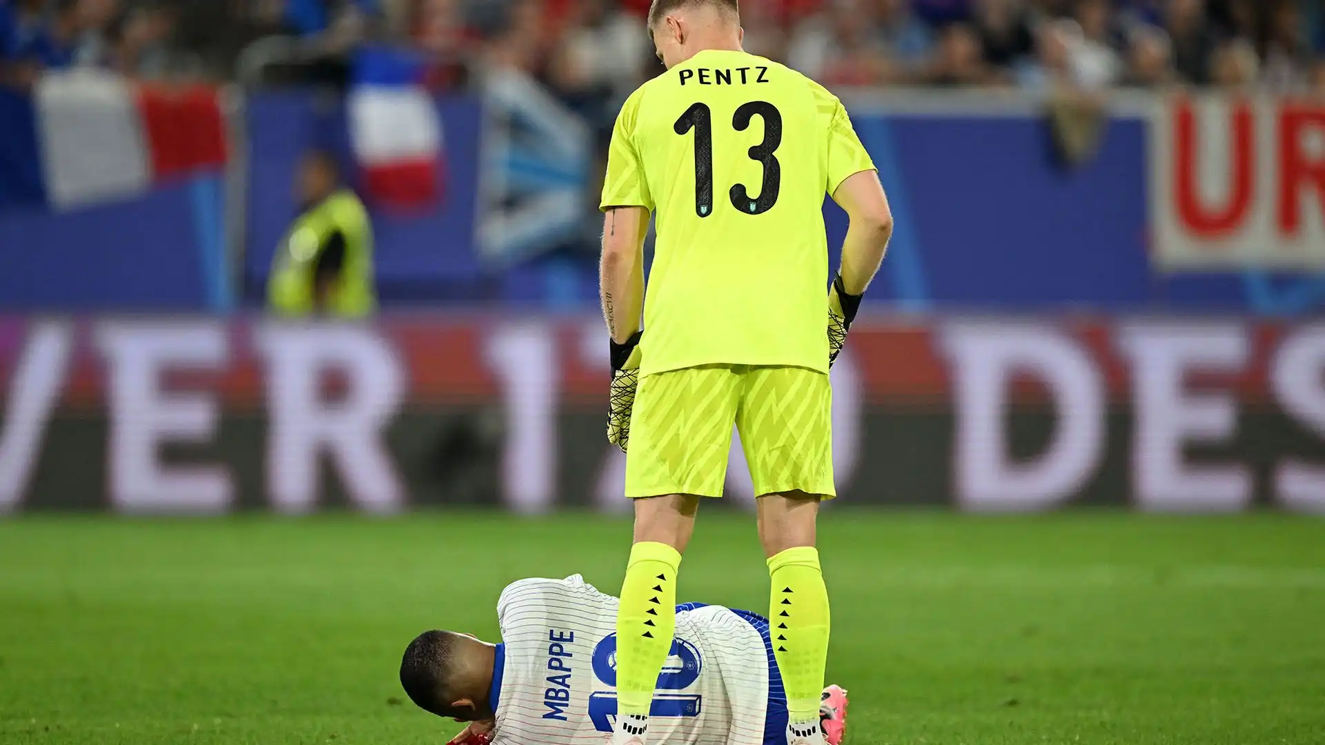 L'attaccante del Real Madrid dovrebbe indossare una maschera per il resto della competizione