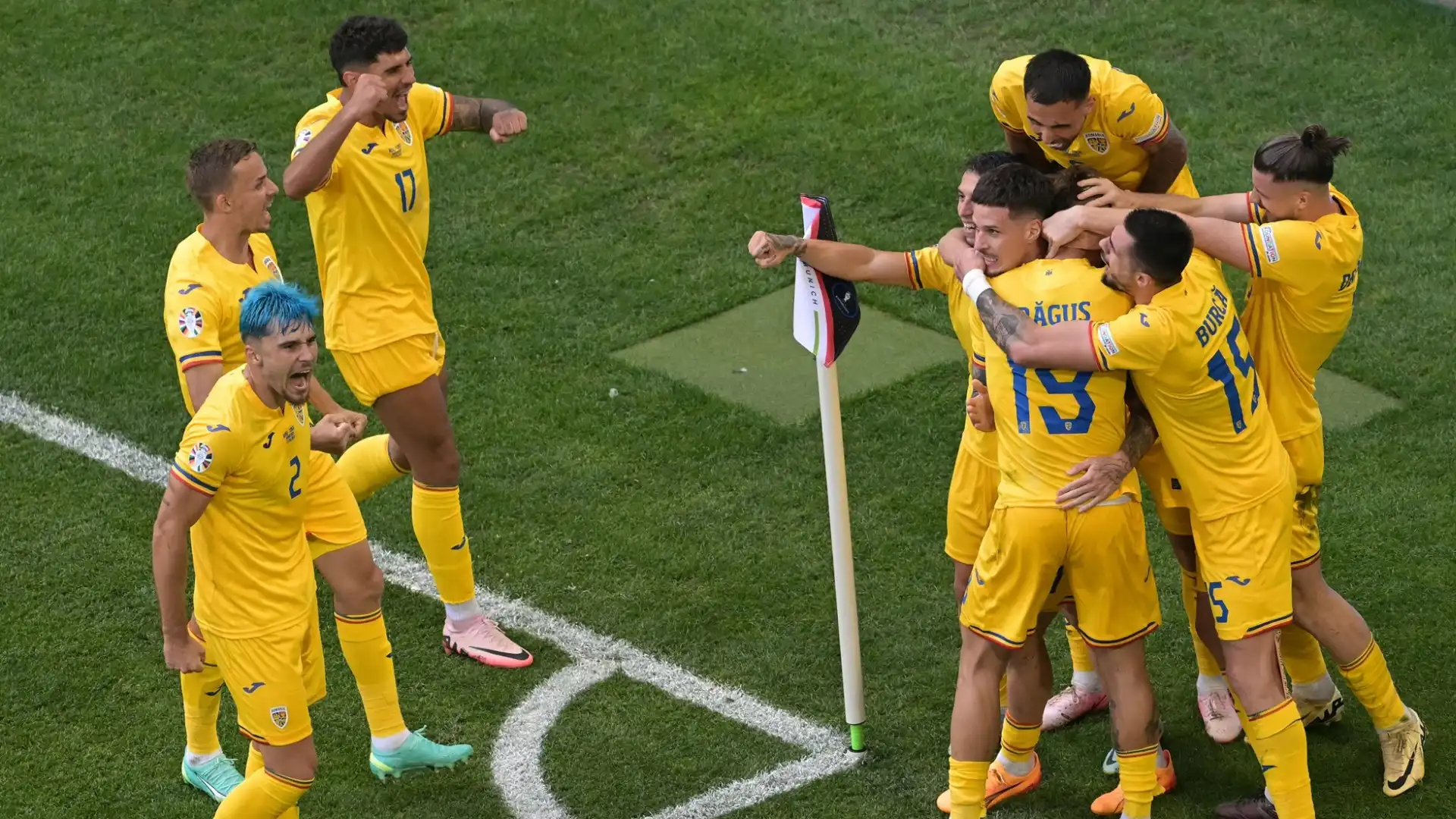 La Romania ha chiuso il suo girone a 4 punti grazie alla vittoria contro l'Ucraina e al pareggio con la Slovacchia