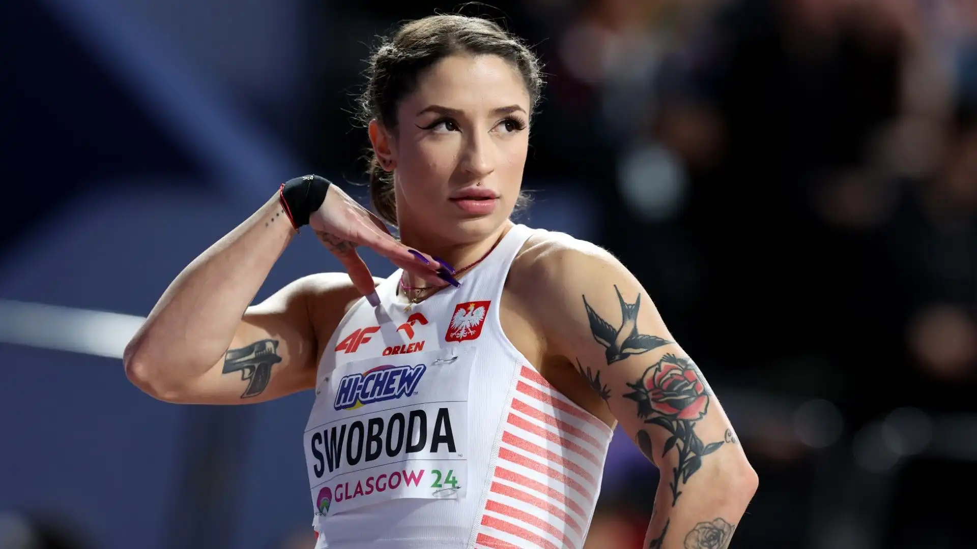 Ewa Swoboda corre verso Parigi: le foto dell'atleta super tatuata