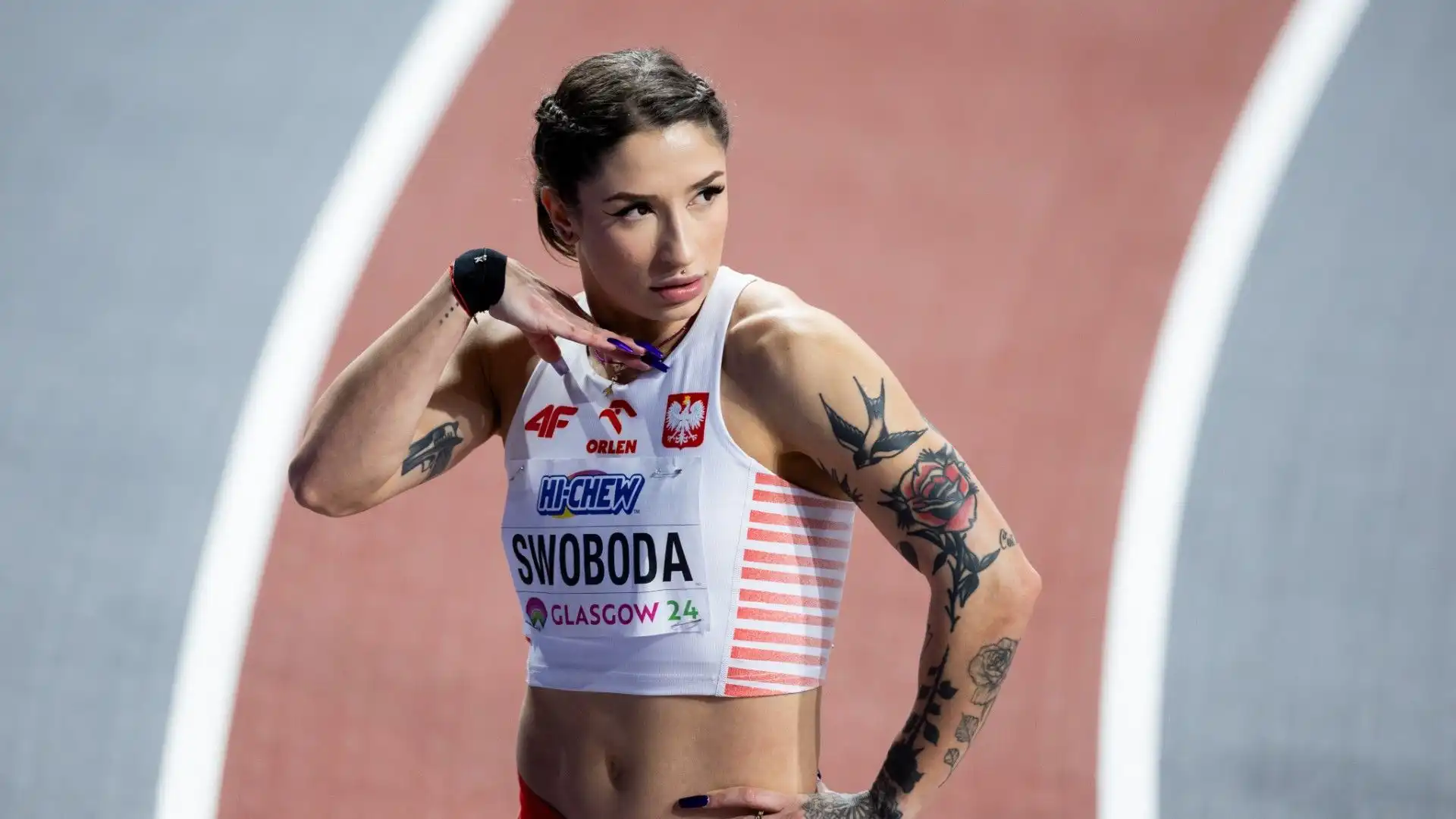 È una velocista polacca, campionessa europea indoor dei 60 metri piani nel 2019 e due volte campionessa europea under 23 dei 100 metri piani